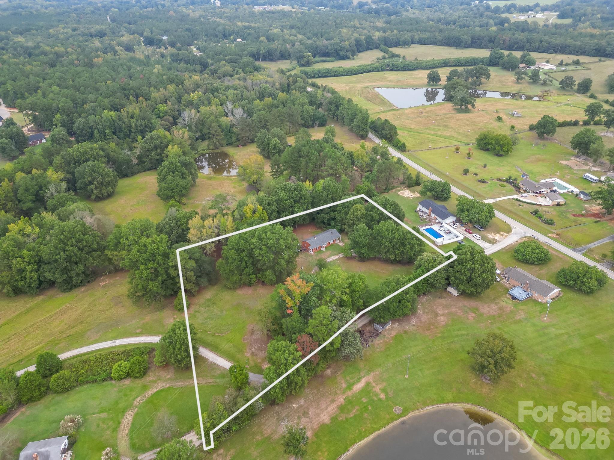 main property photo 39