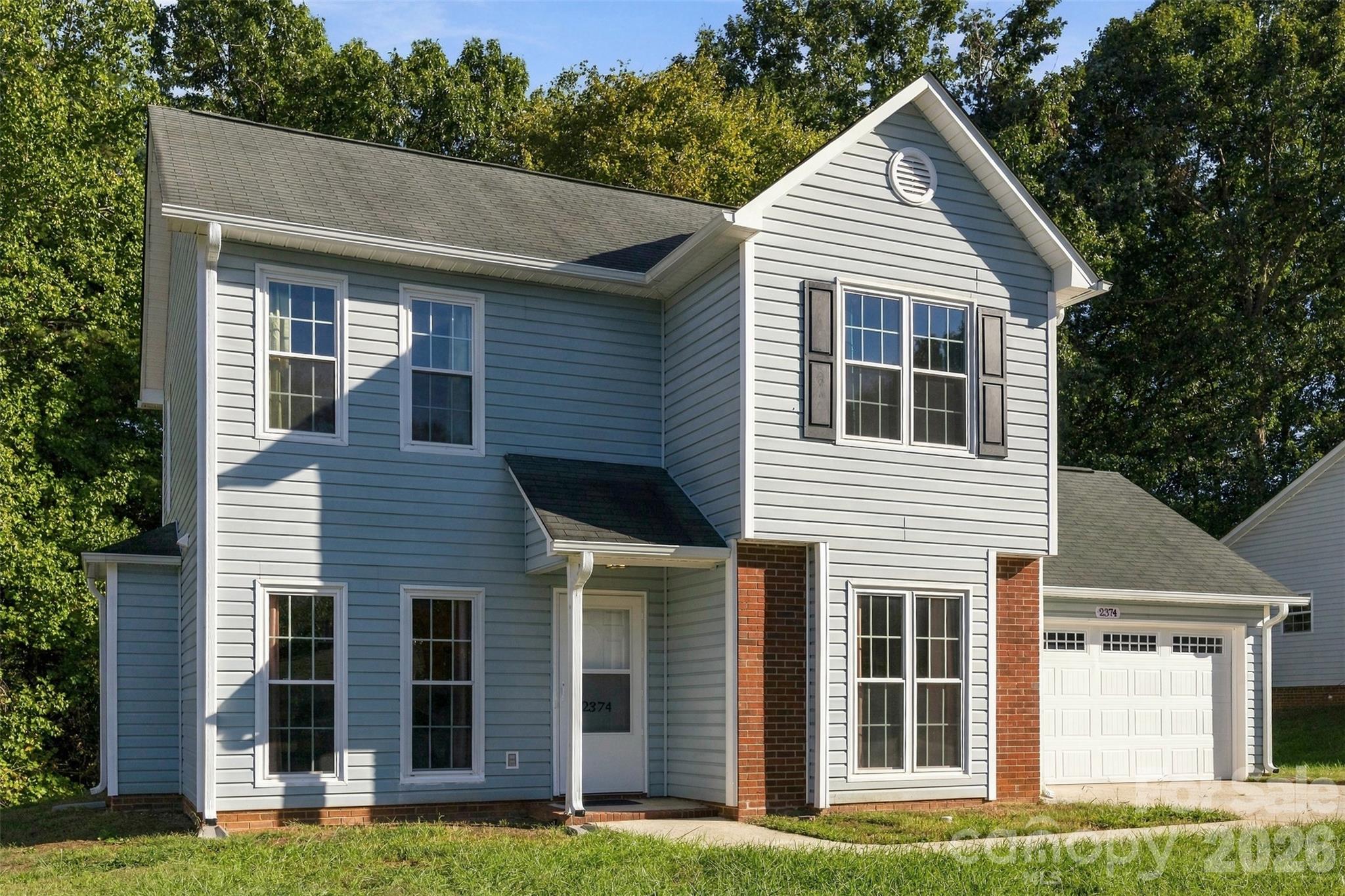 main property photo 0