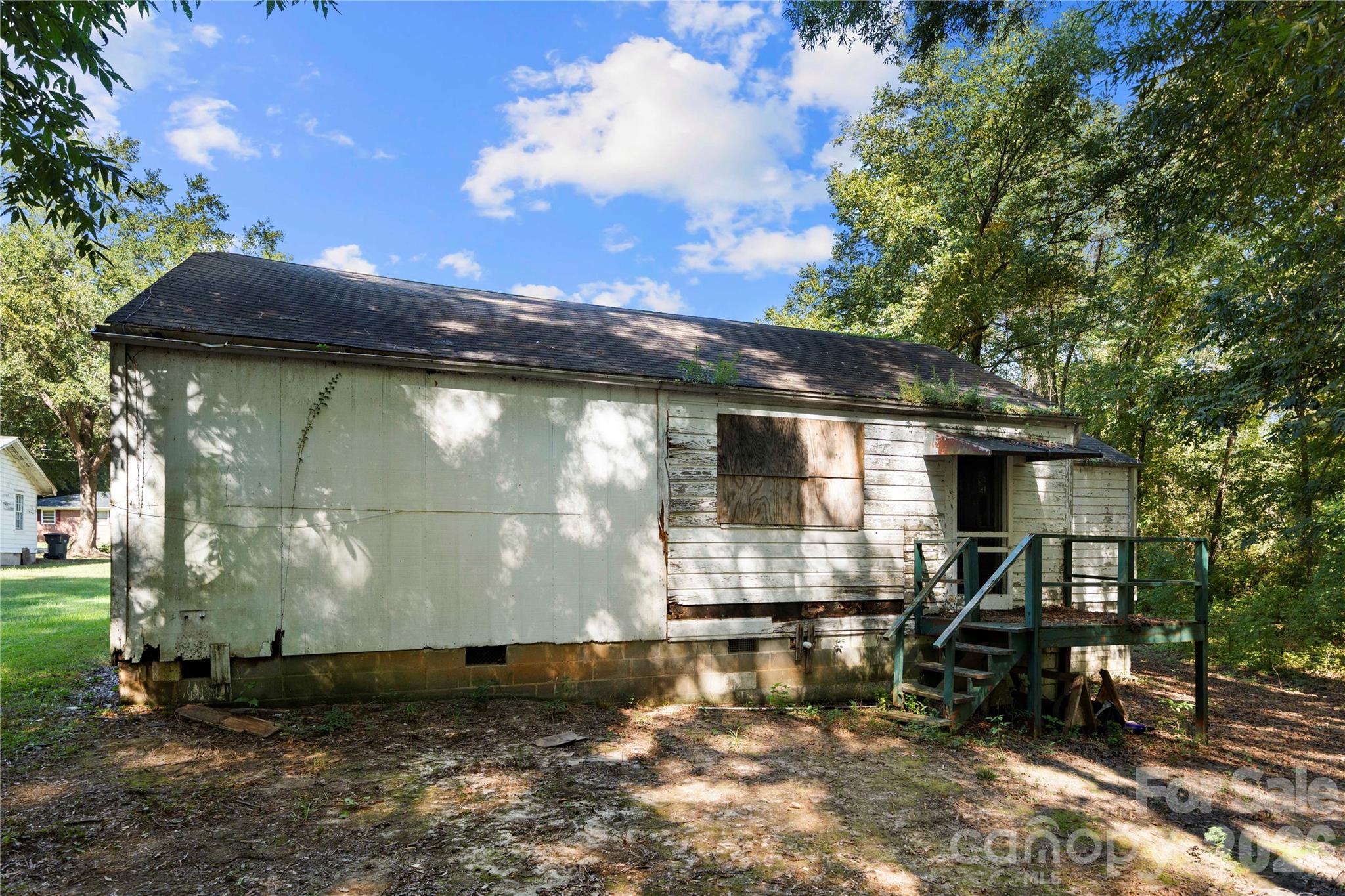 main property photo 24