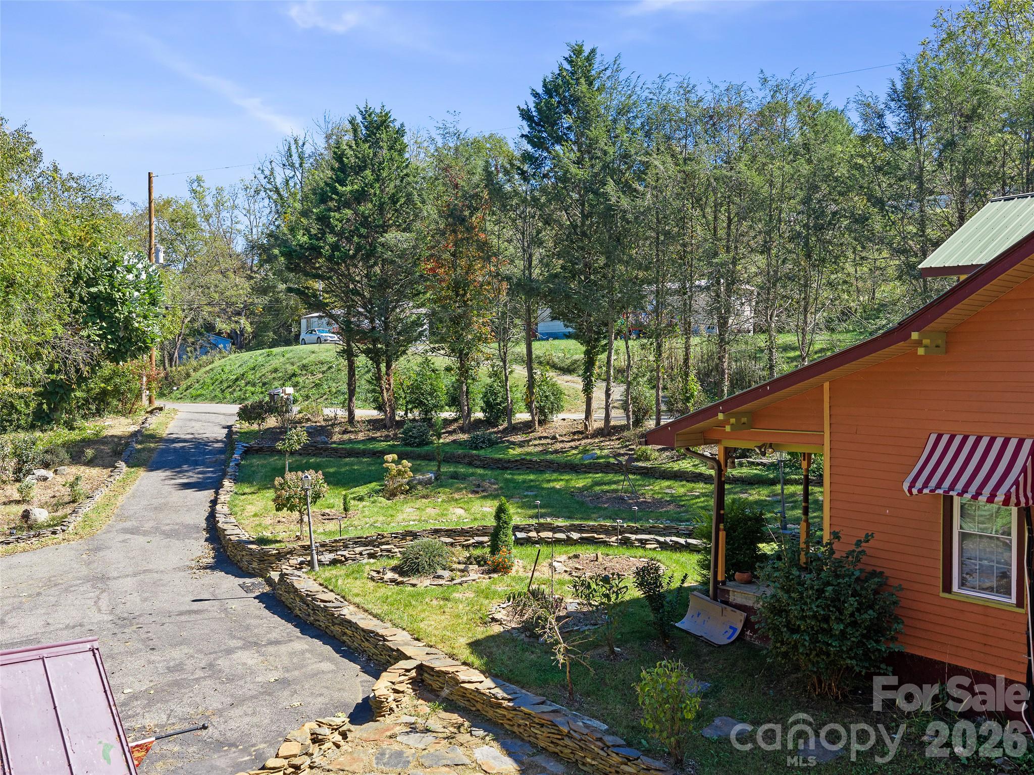 main property photo 33