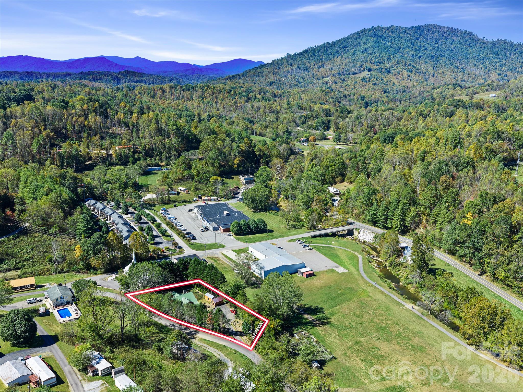 main property photo 37