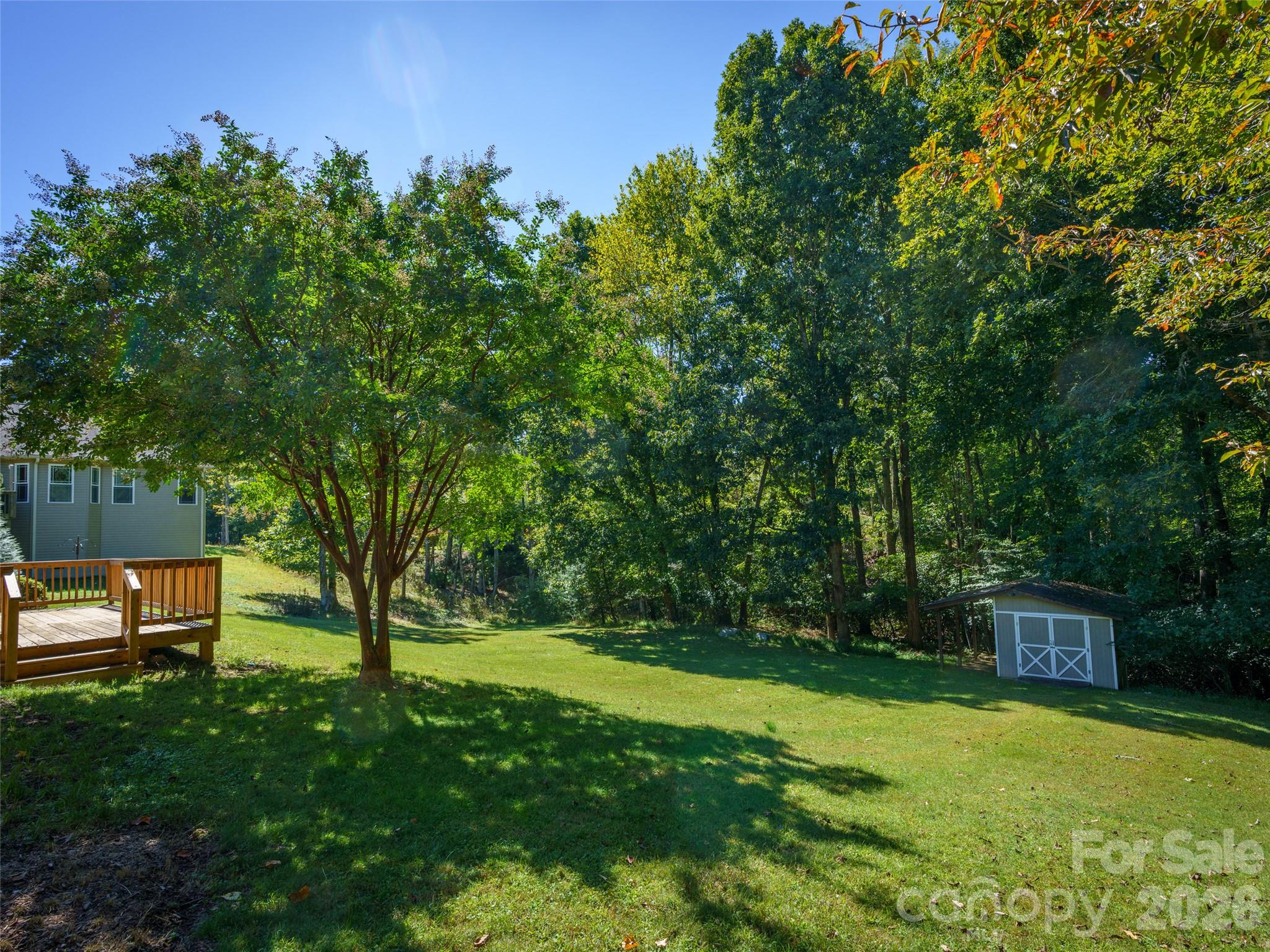 main property photo 28
