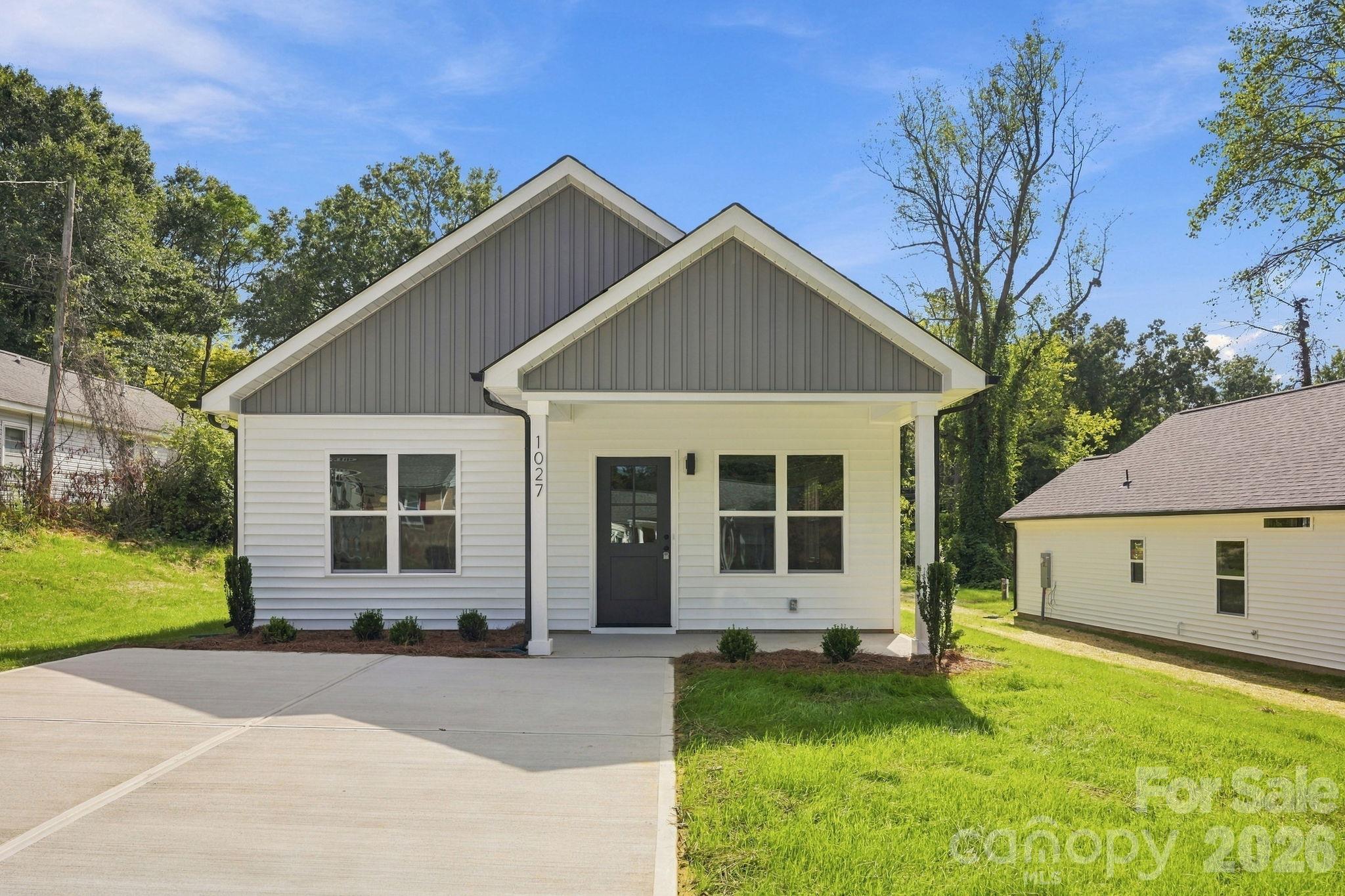 main property photo 0