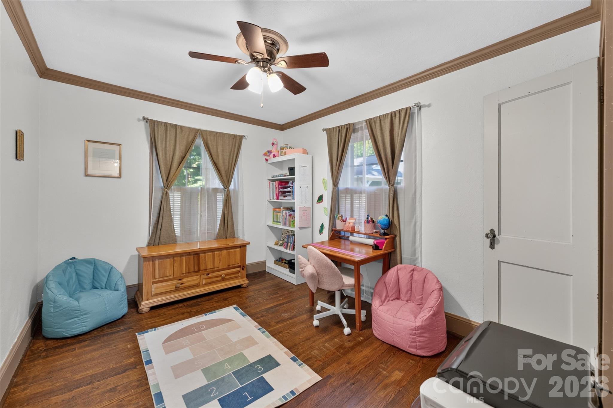 main property photo 17
