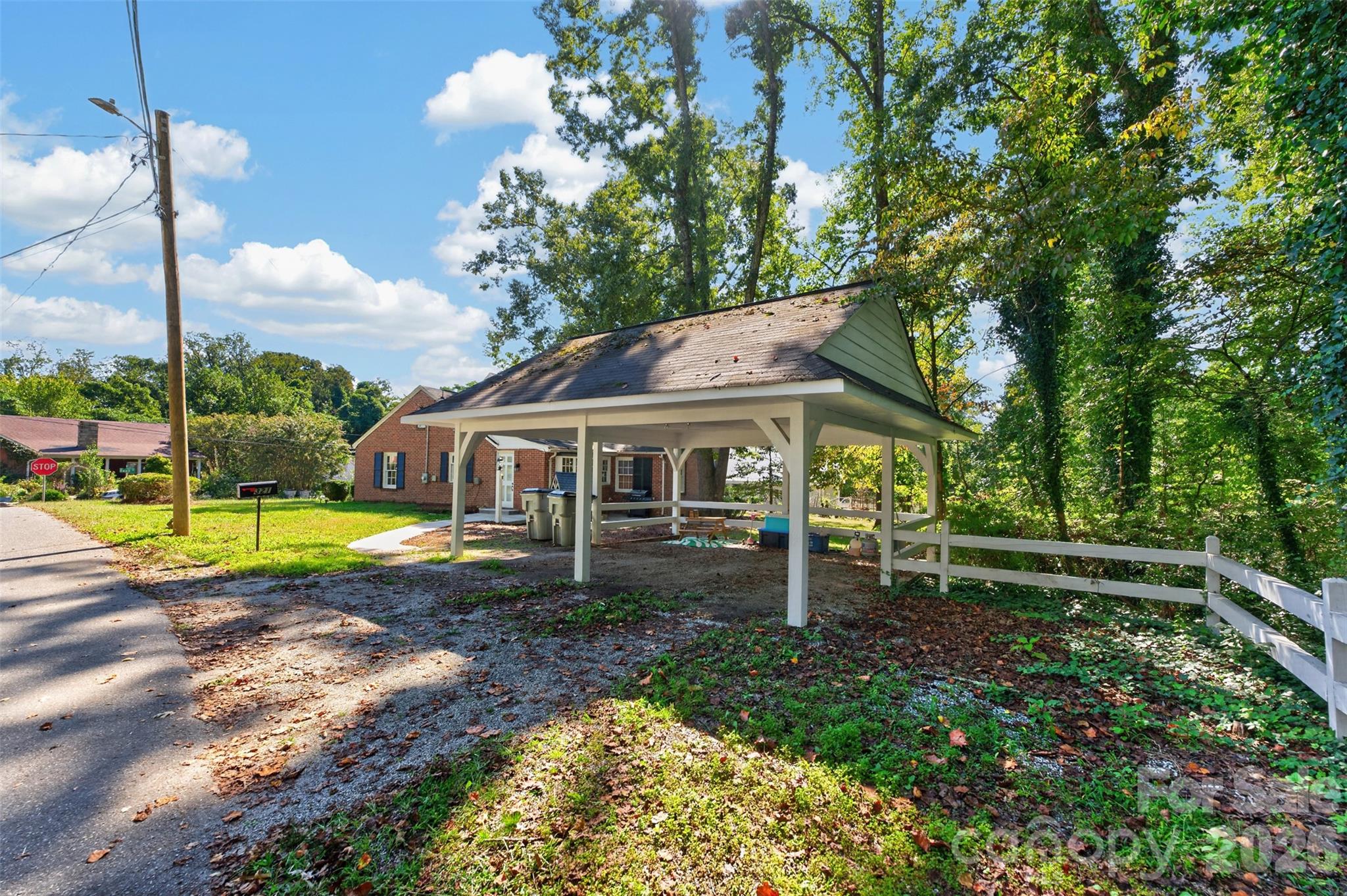 main property photo 21