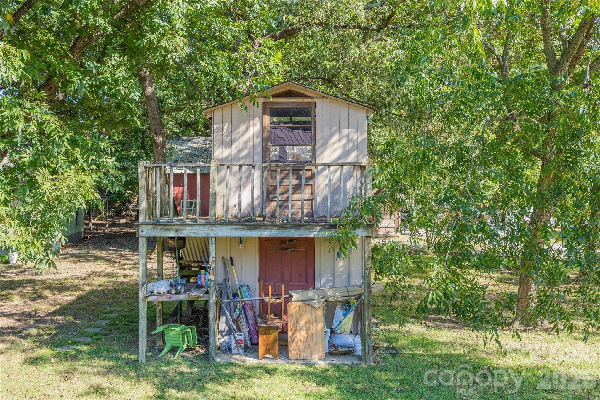 main property photo 42