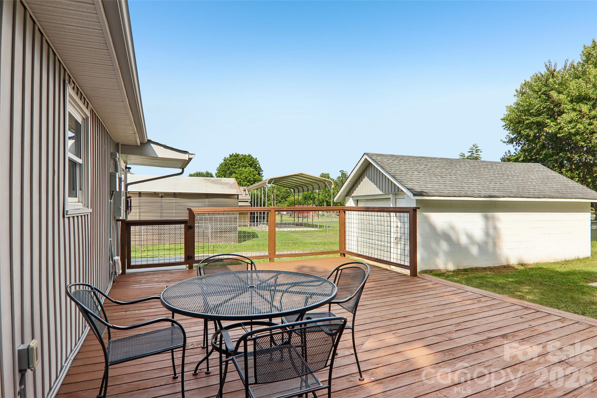 main property photo 34
