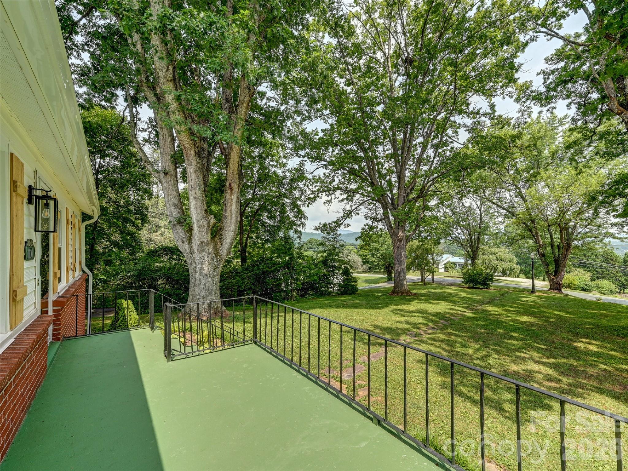 main property photo 36
