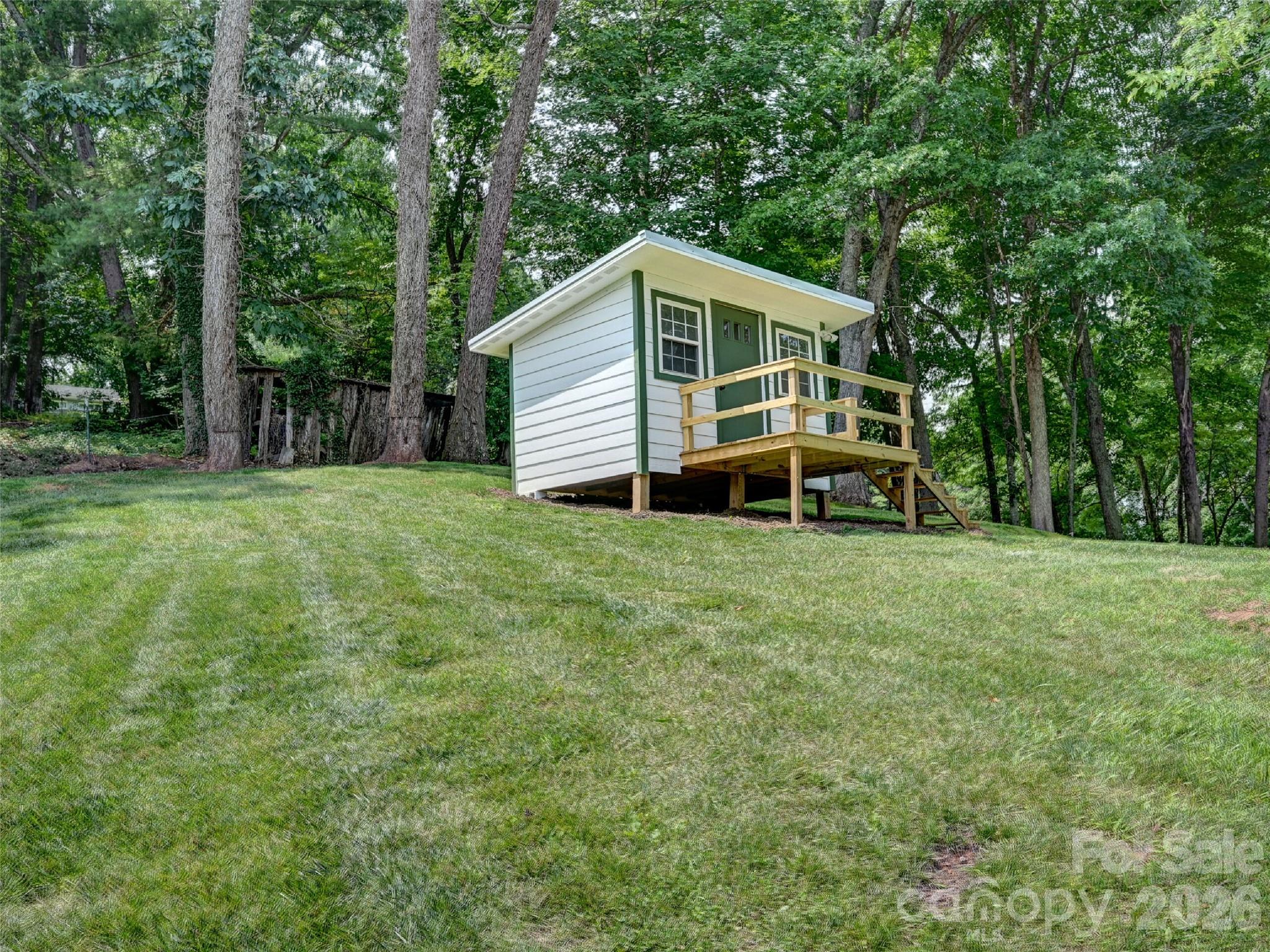 main property photo 39