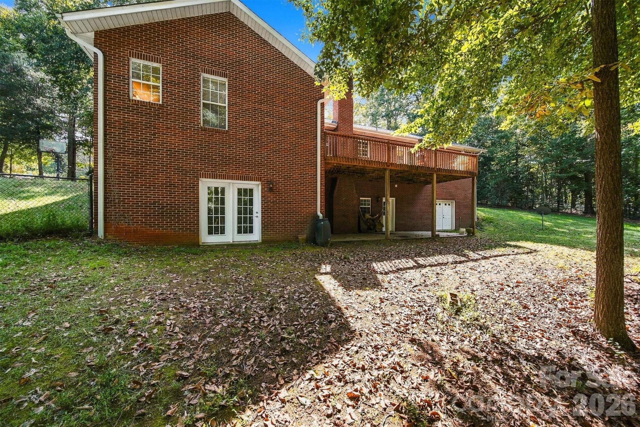 main property photo 34