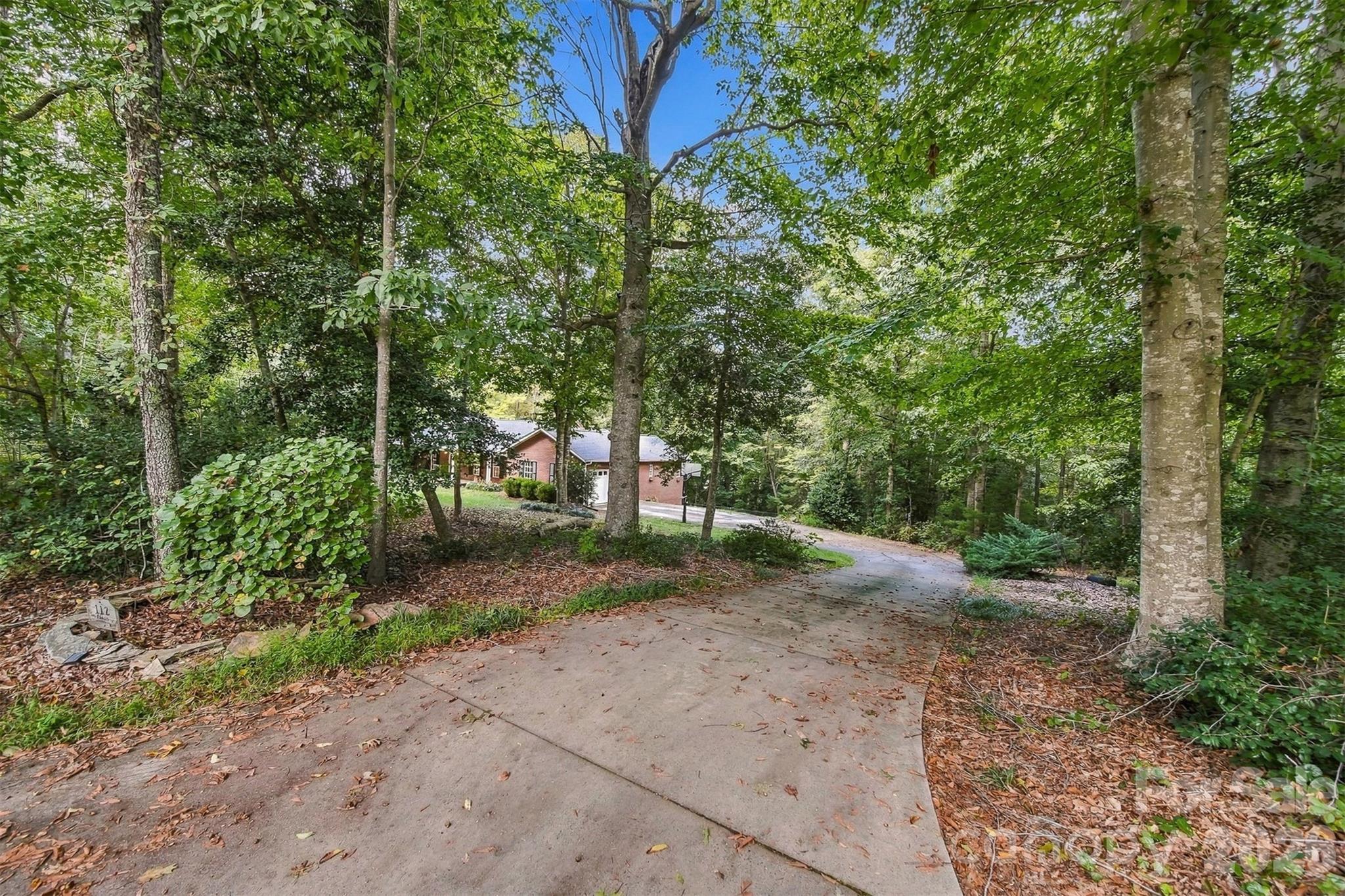 main property photo 36