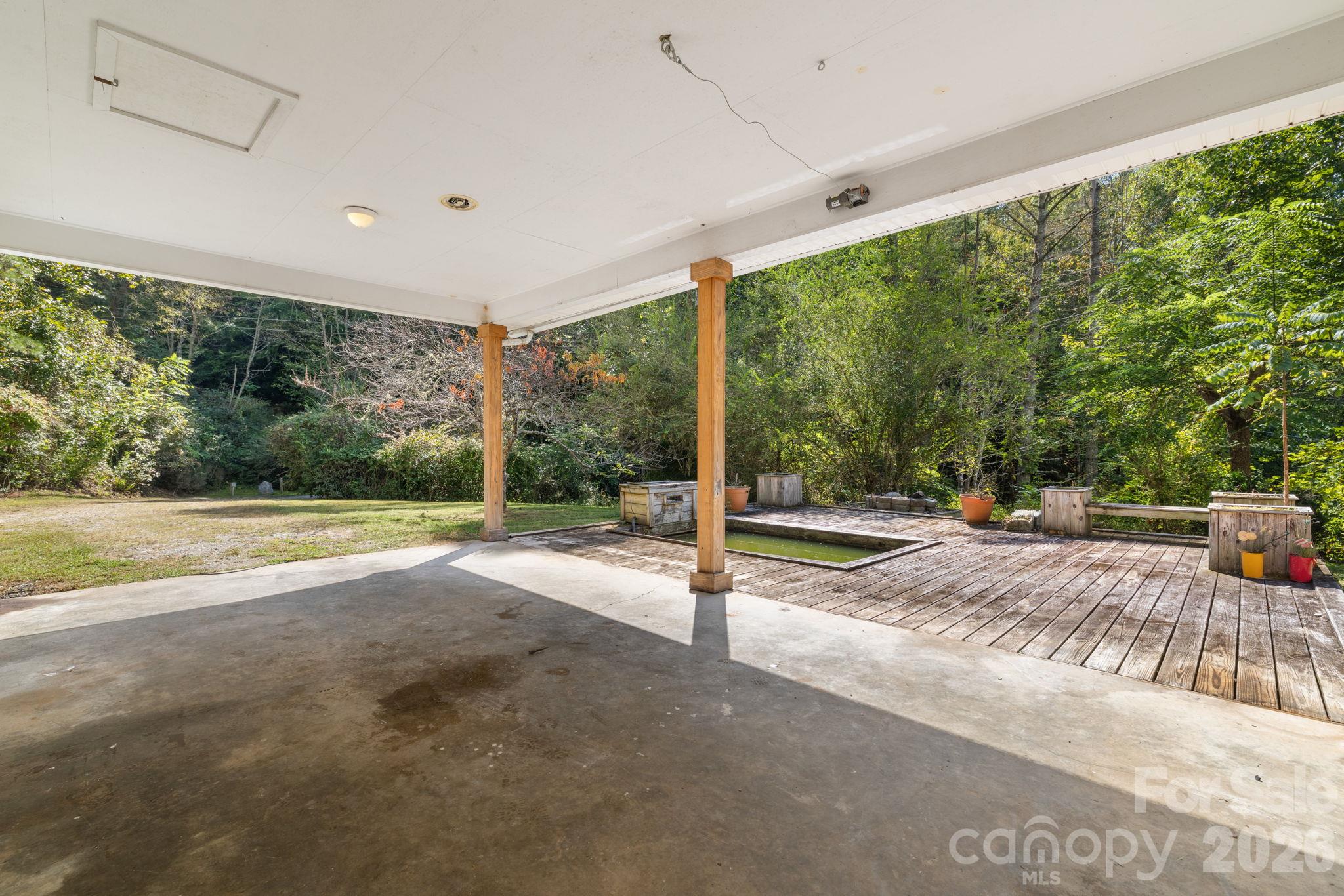 main property photo 25
