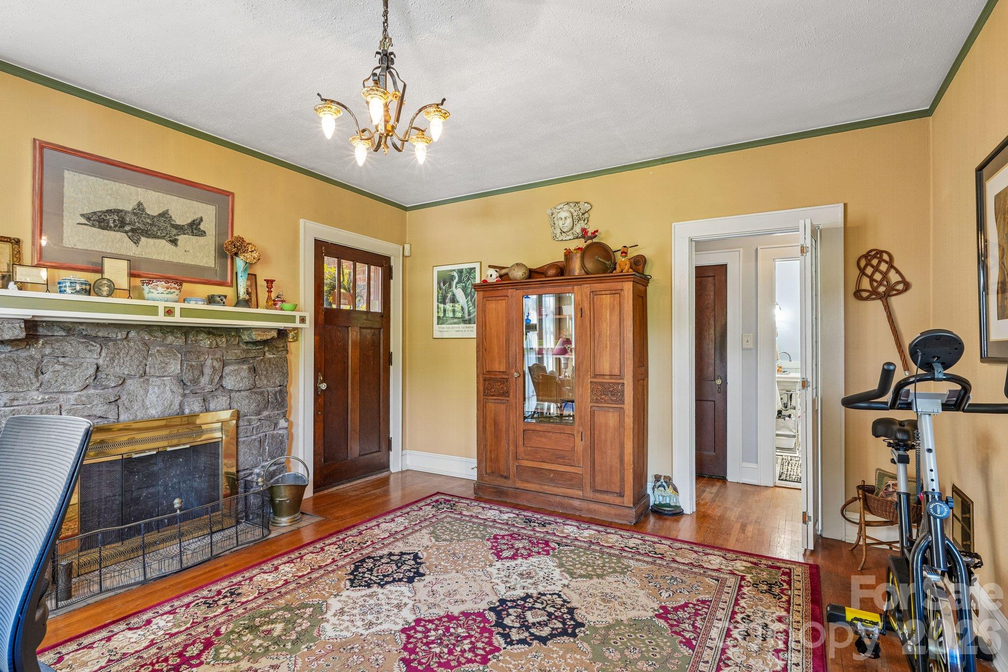 main property photo 3