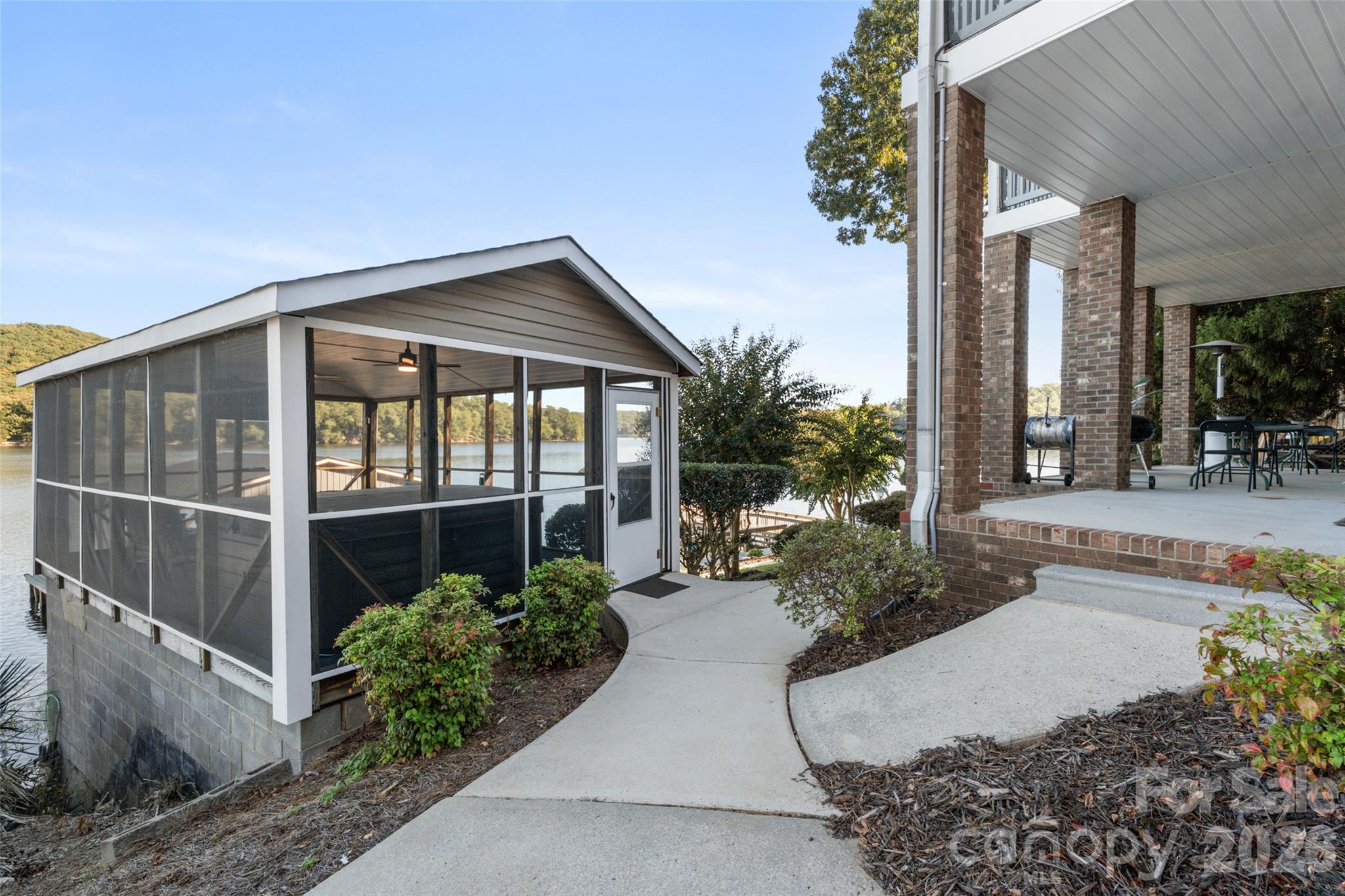 main property photo 35