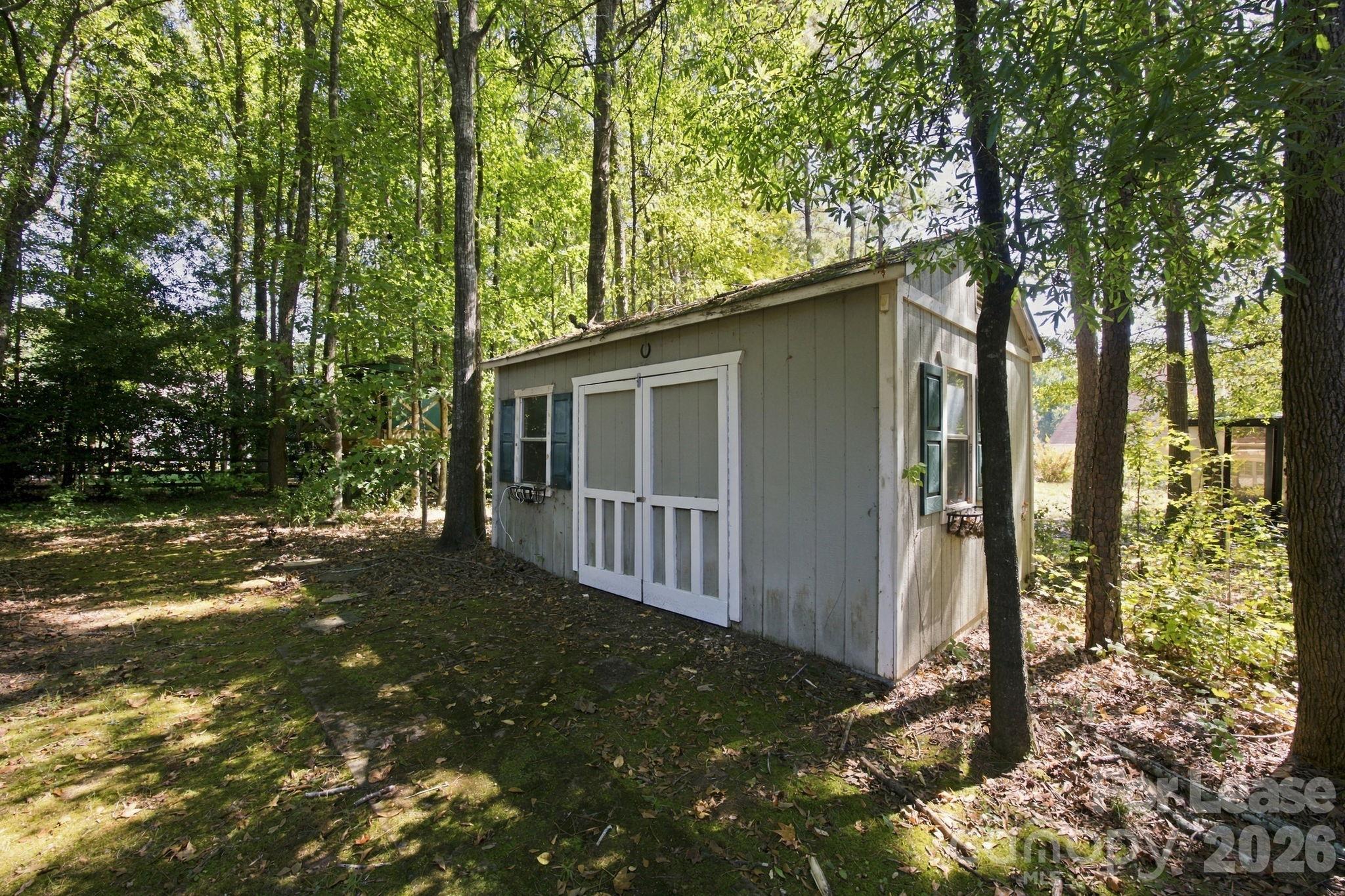 main property photo 41