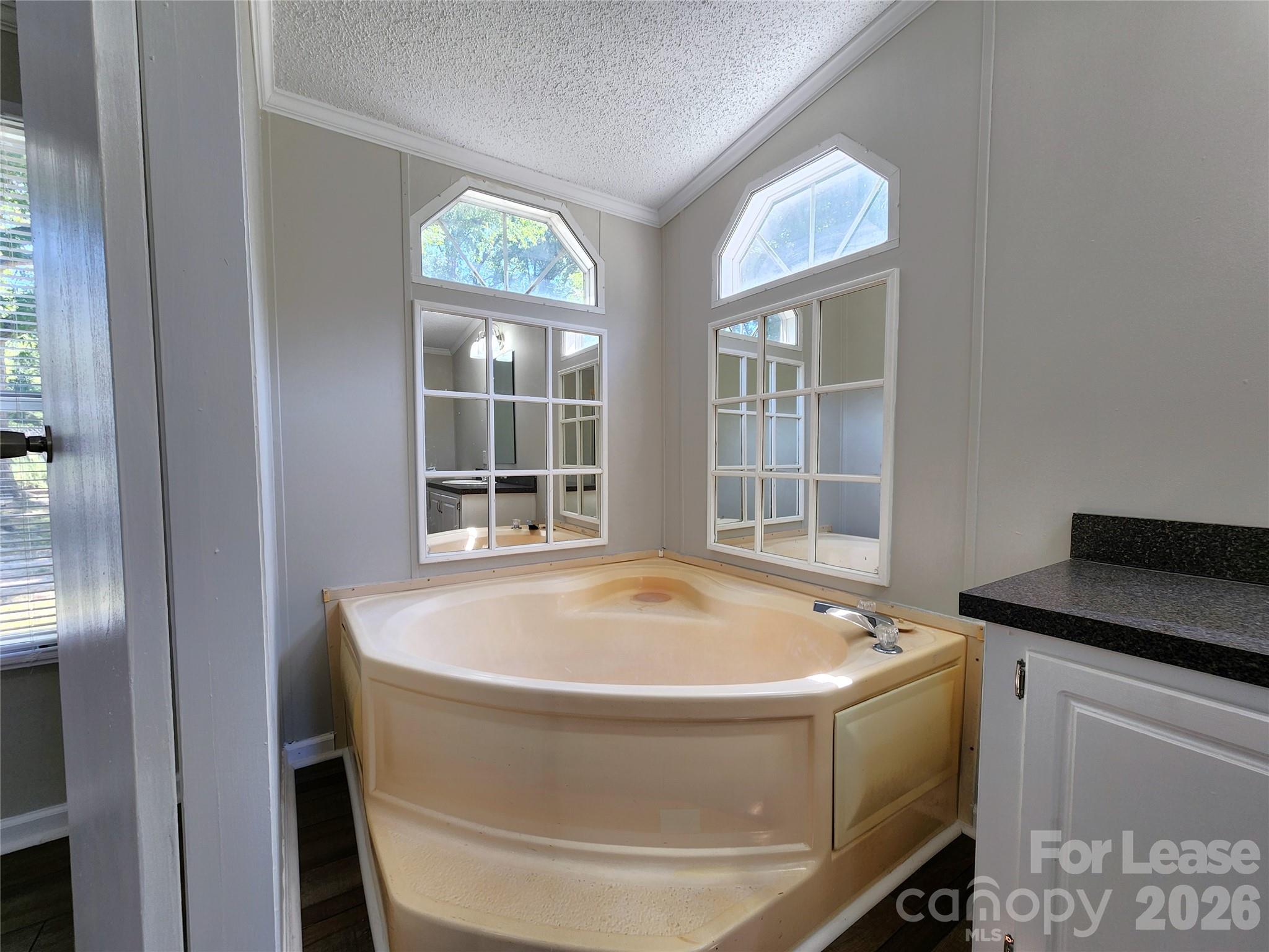 property viewer photo 14
