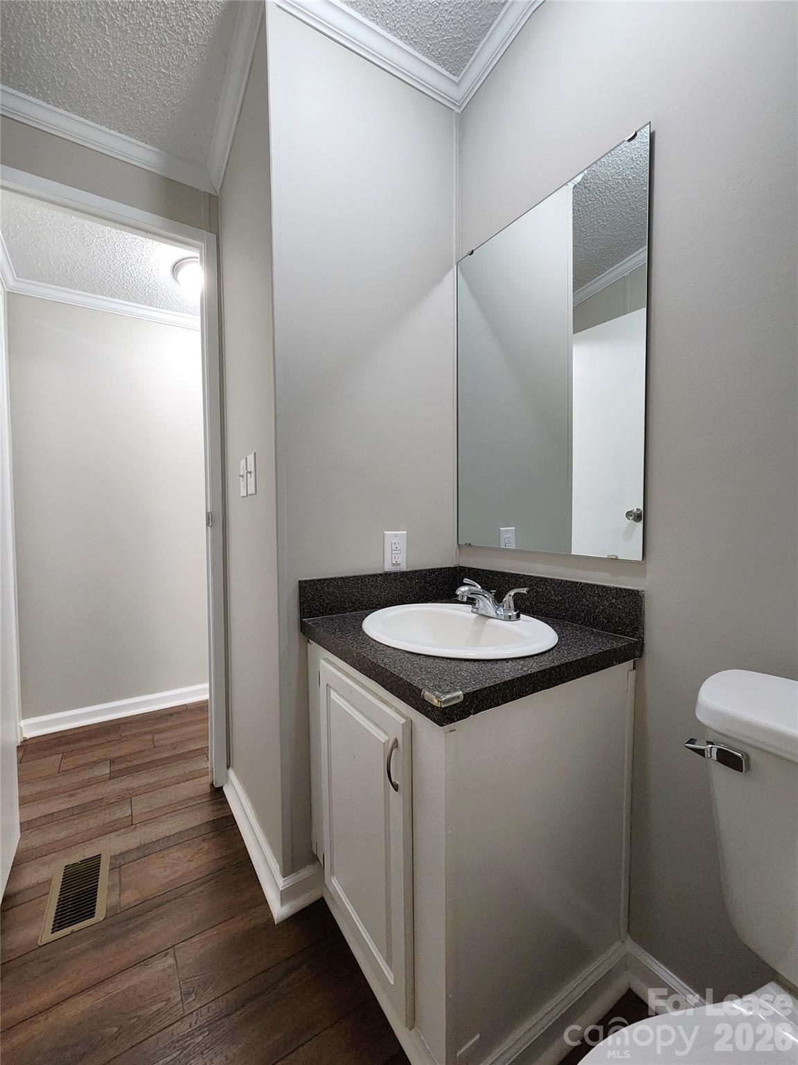 property viewer photo 19