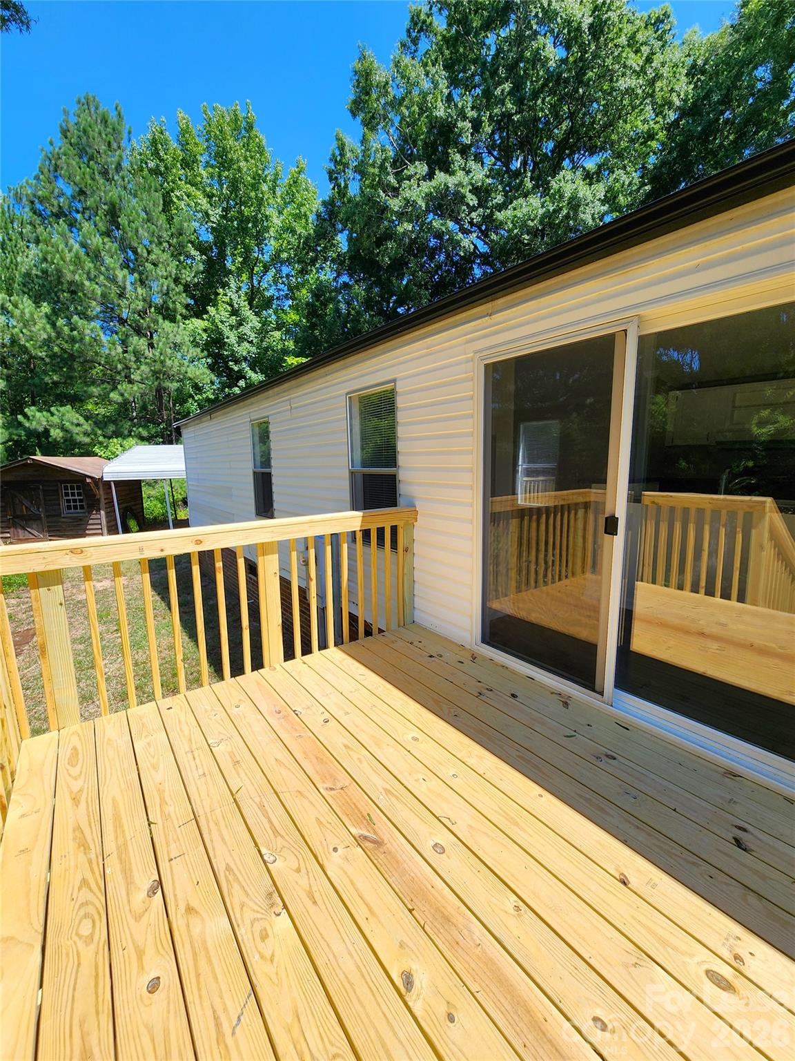 property viewer photo 22