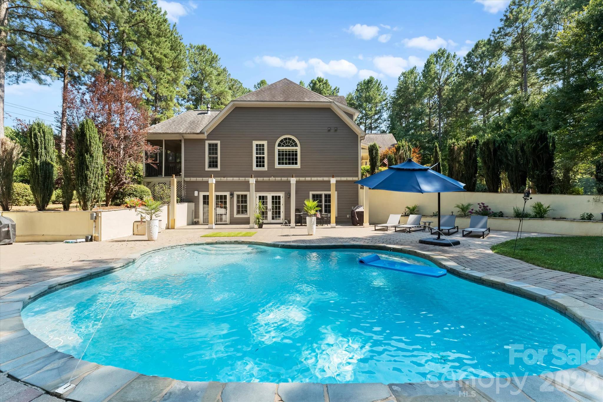 main property photo 45