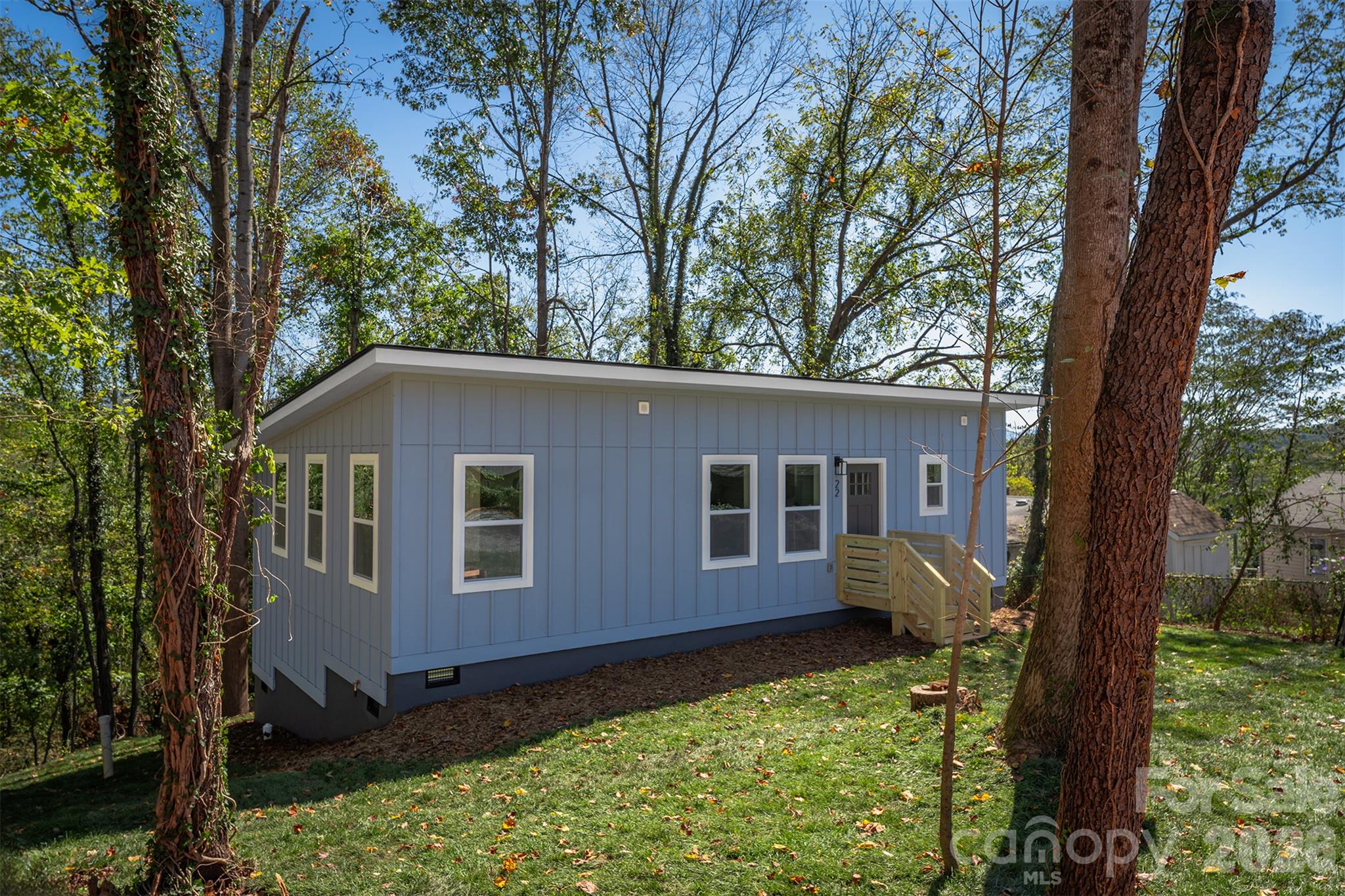 main property photo 27