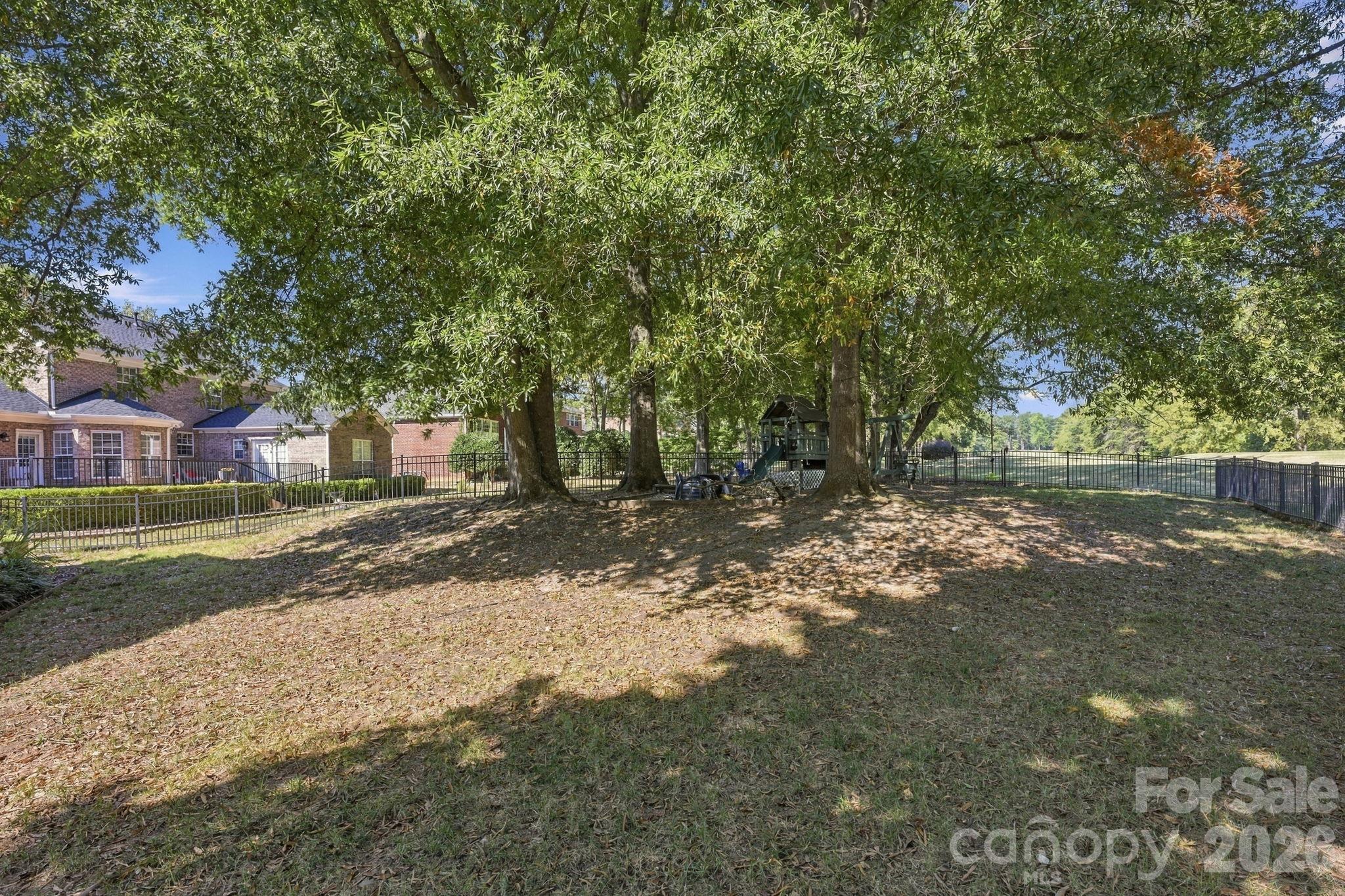 main property photo 45