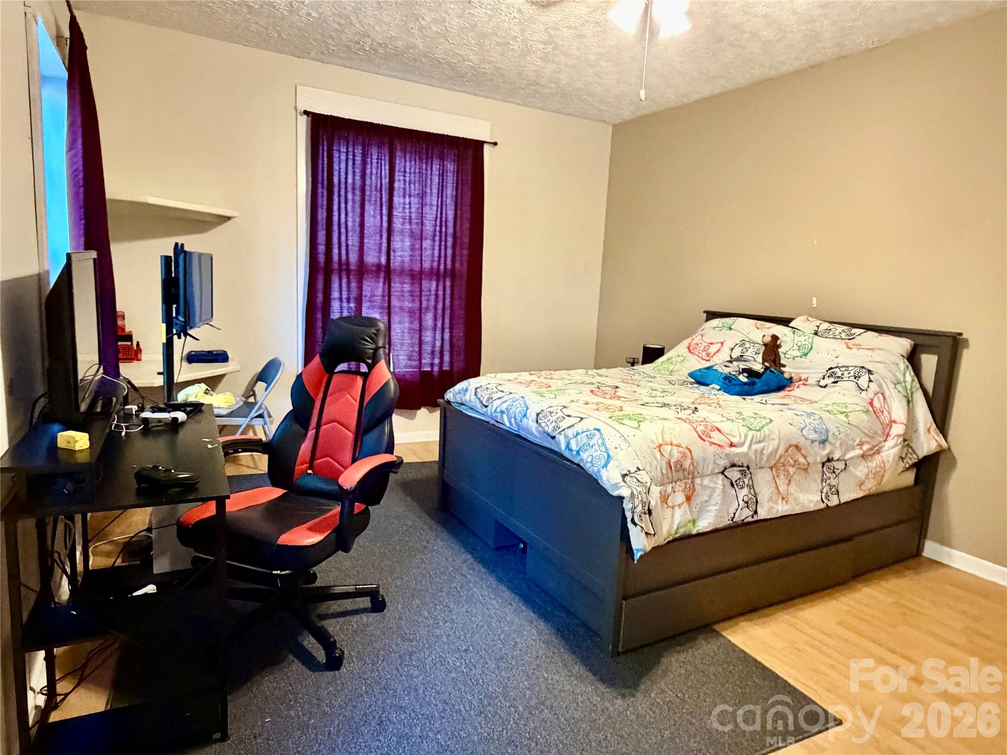 main property photo 16