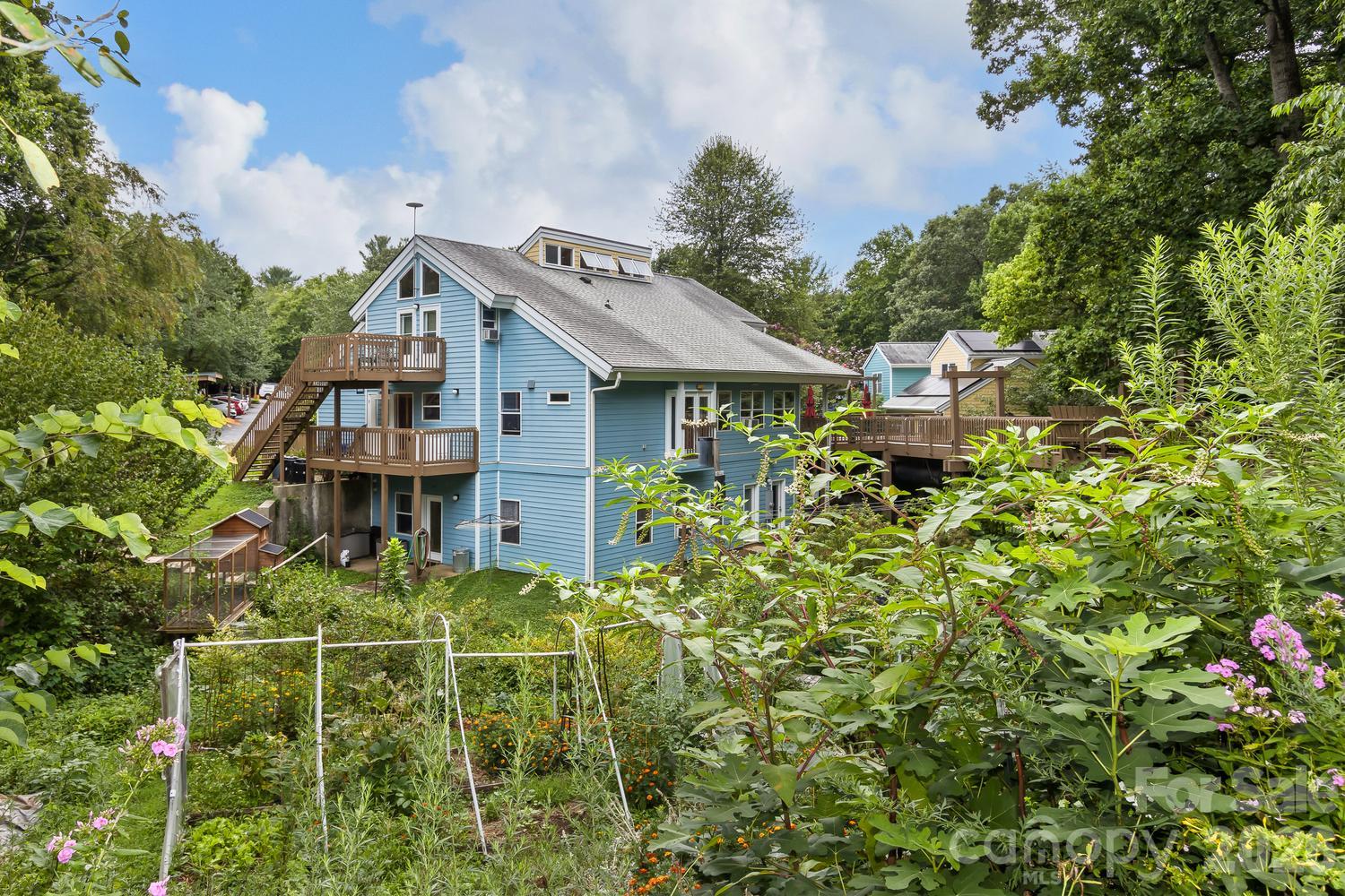 main property photo 32