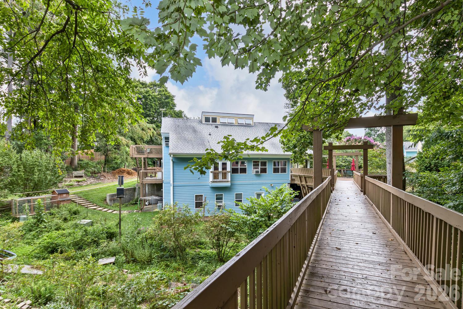 main property photo 35