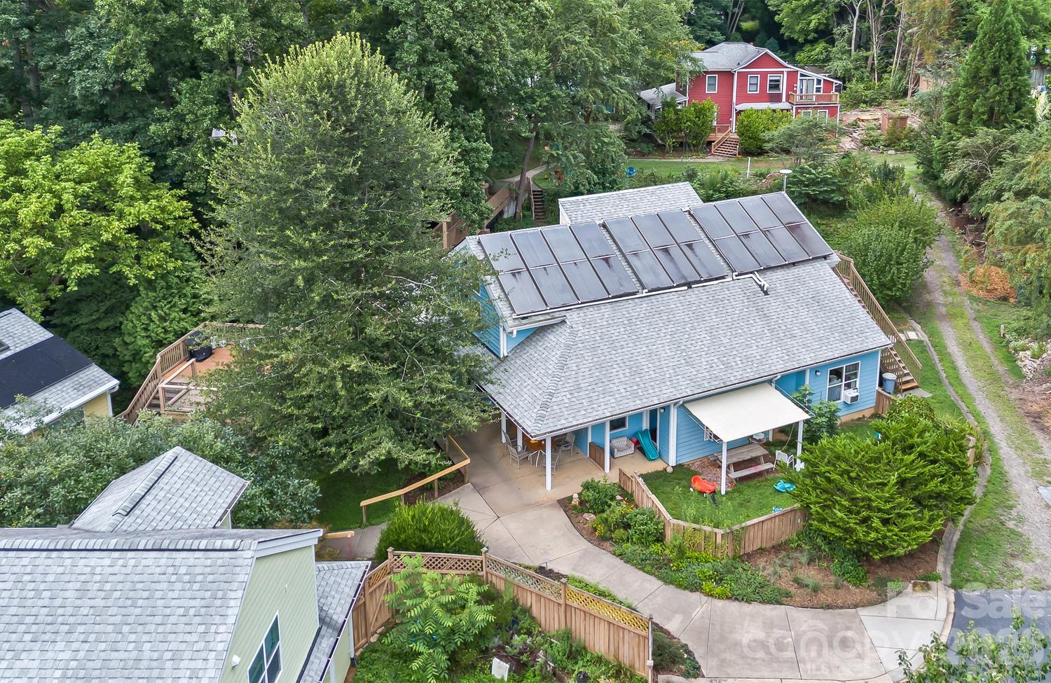 main property photo 36