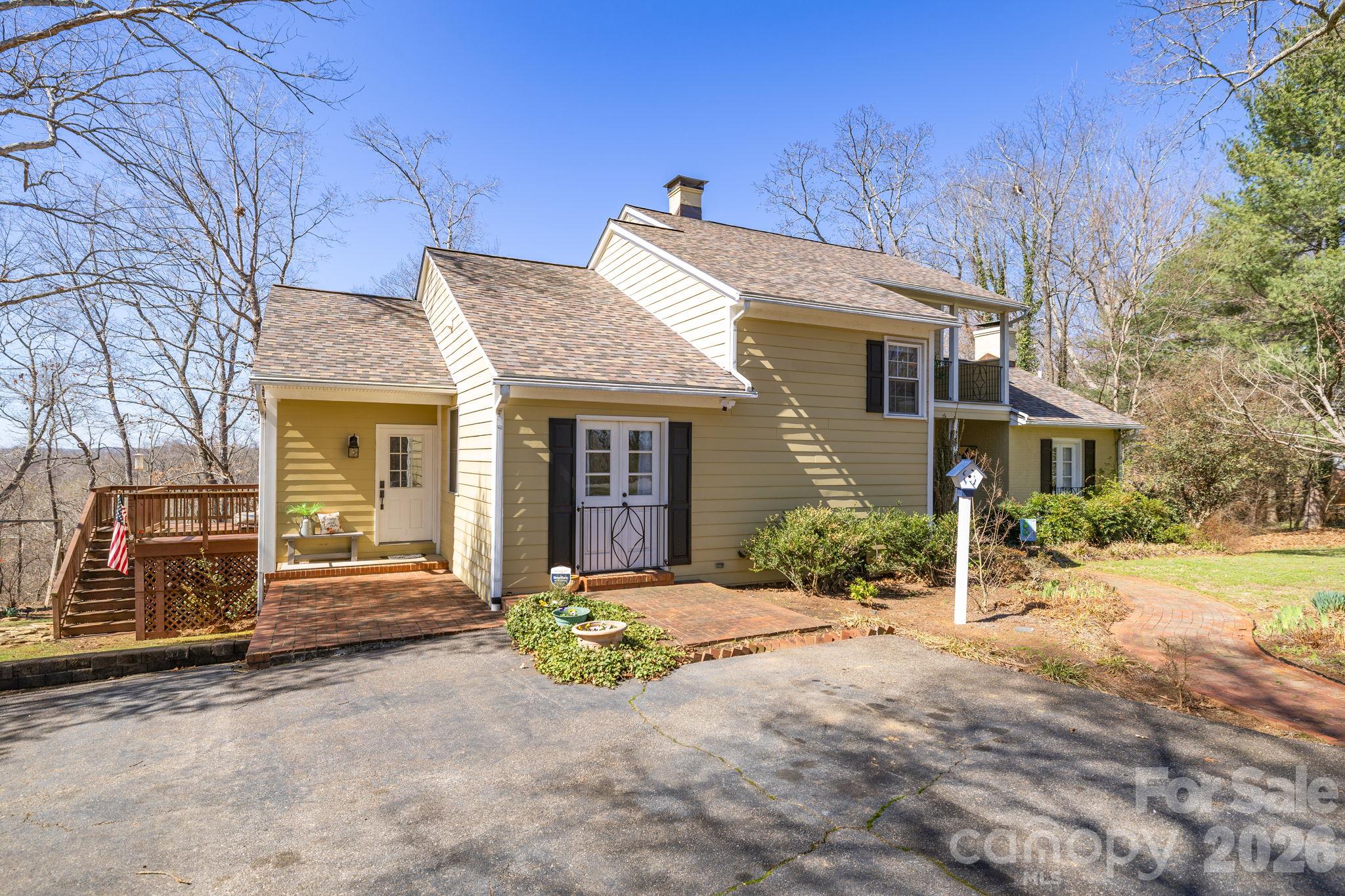 main property photo 3