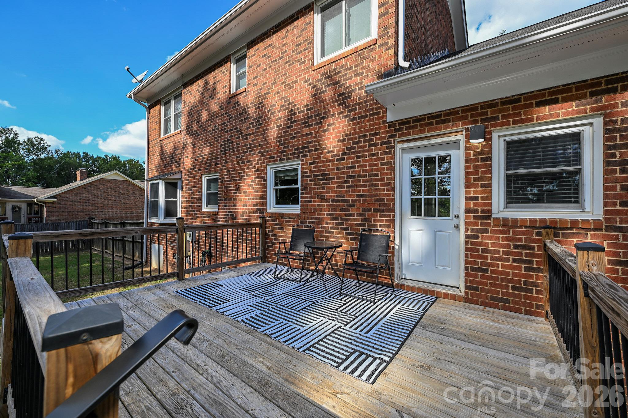 main property photo 9