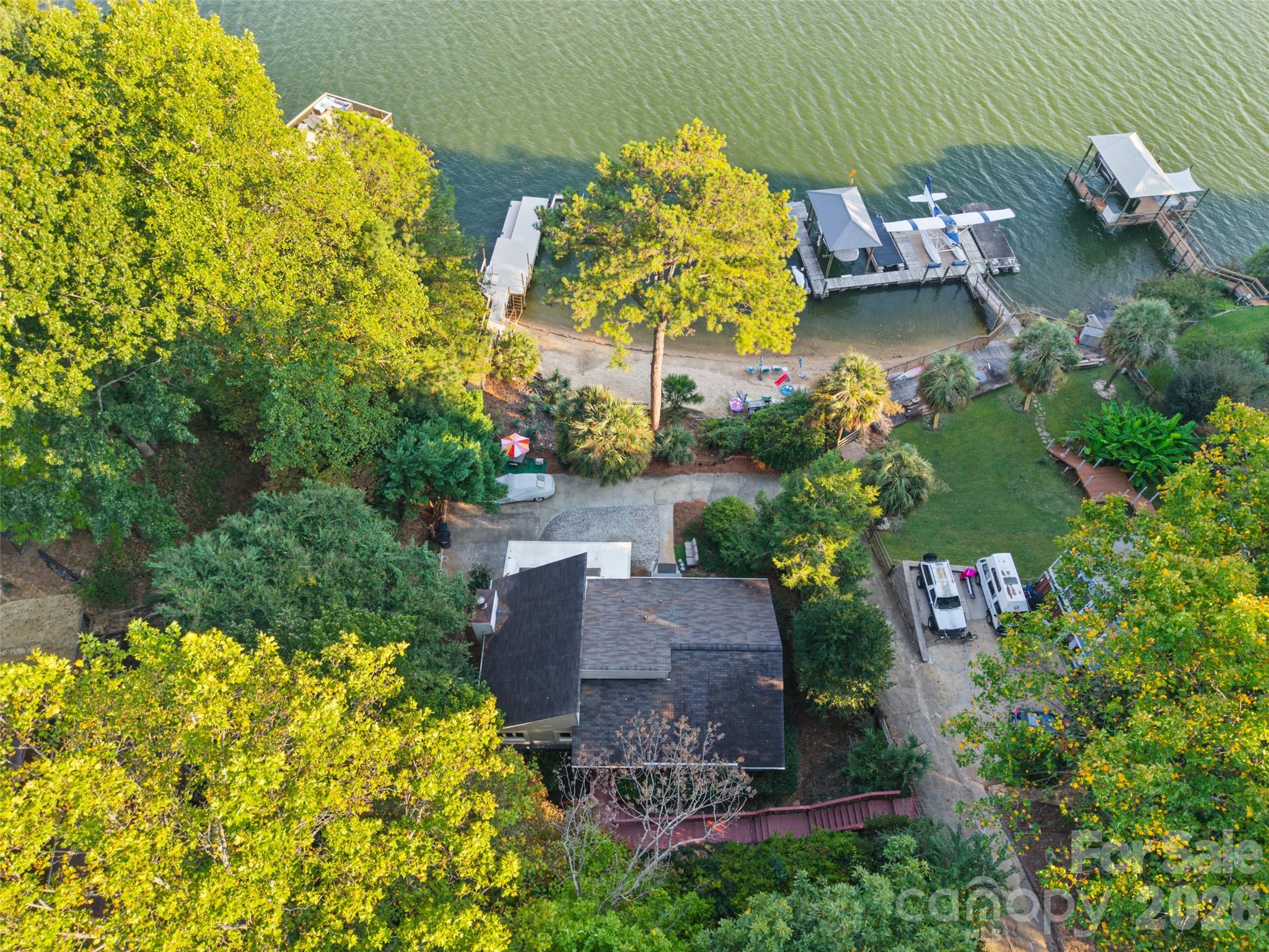 main property photo 41