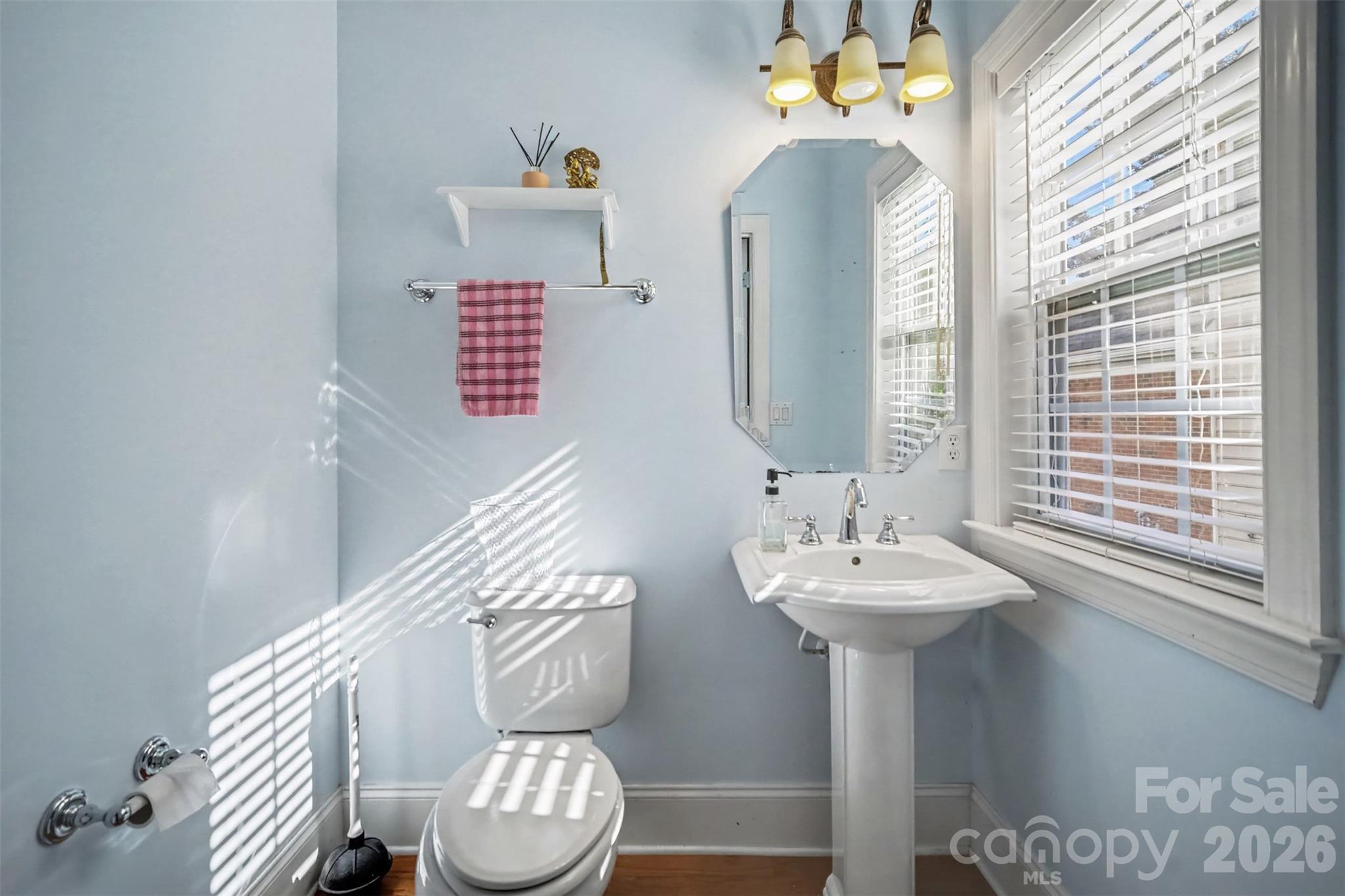 main property photo 12