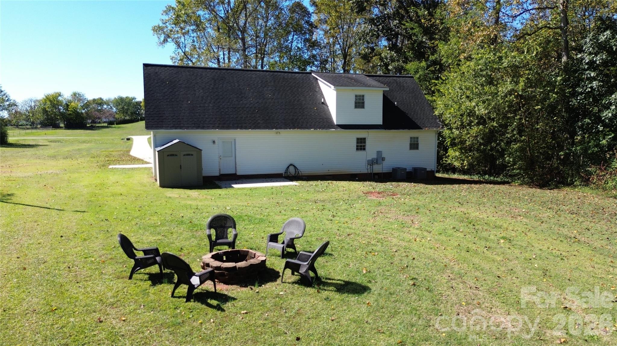 main property photo 32