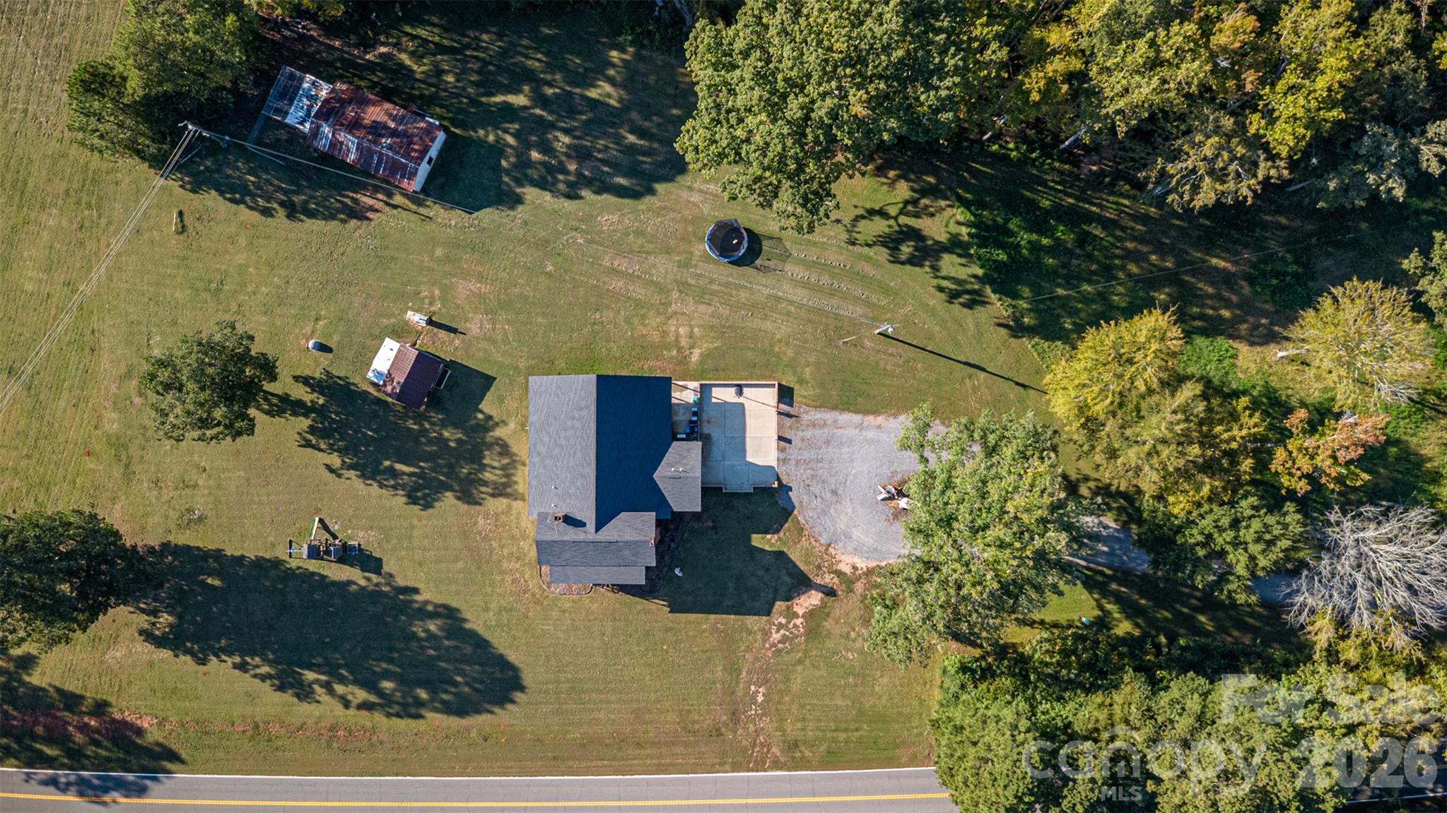 main property photo 40