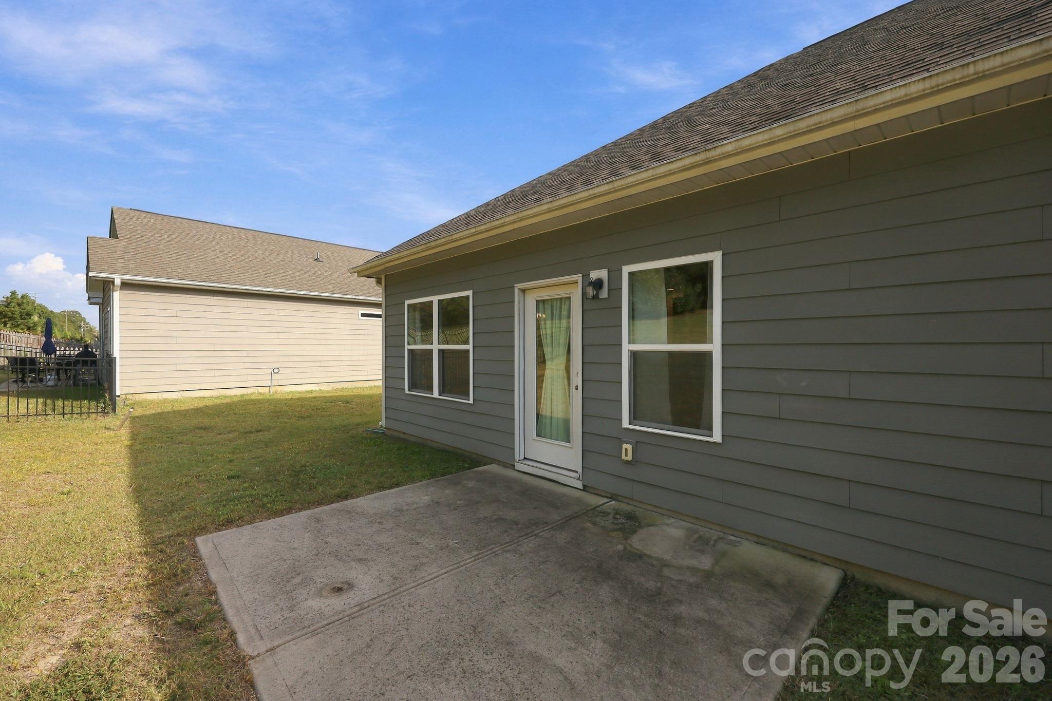 main property photo 30