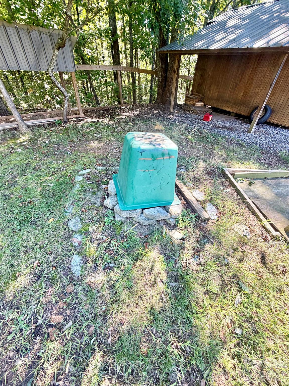 main property photo 32