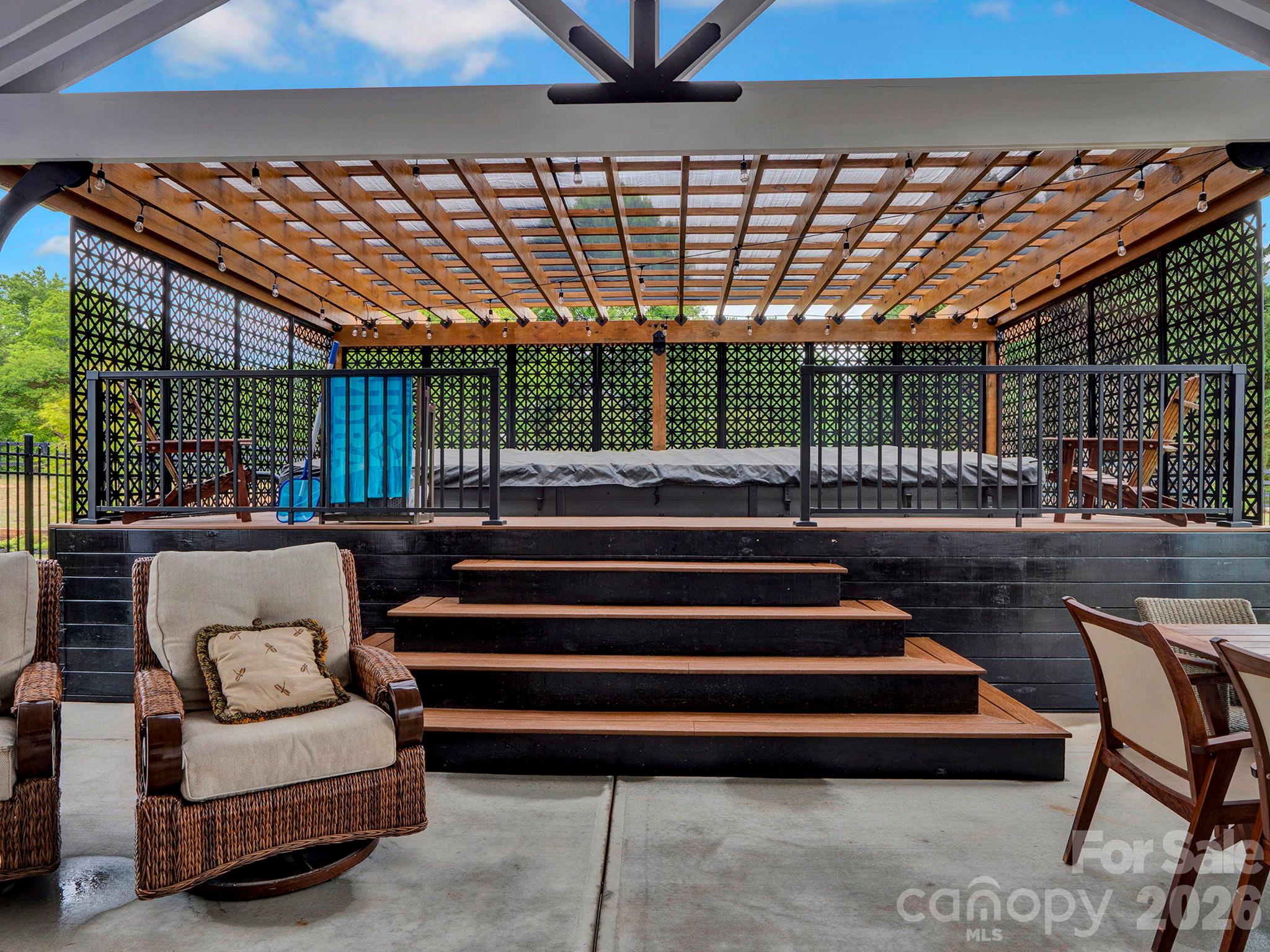main property photo 41