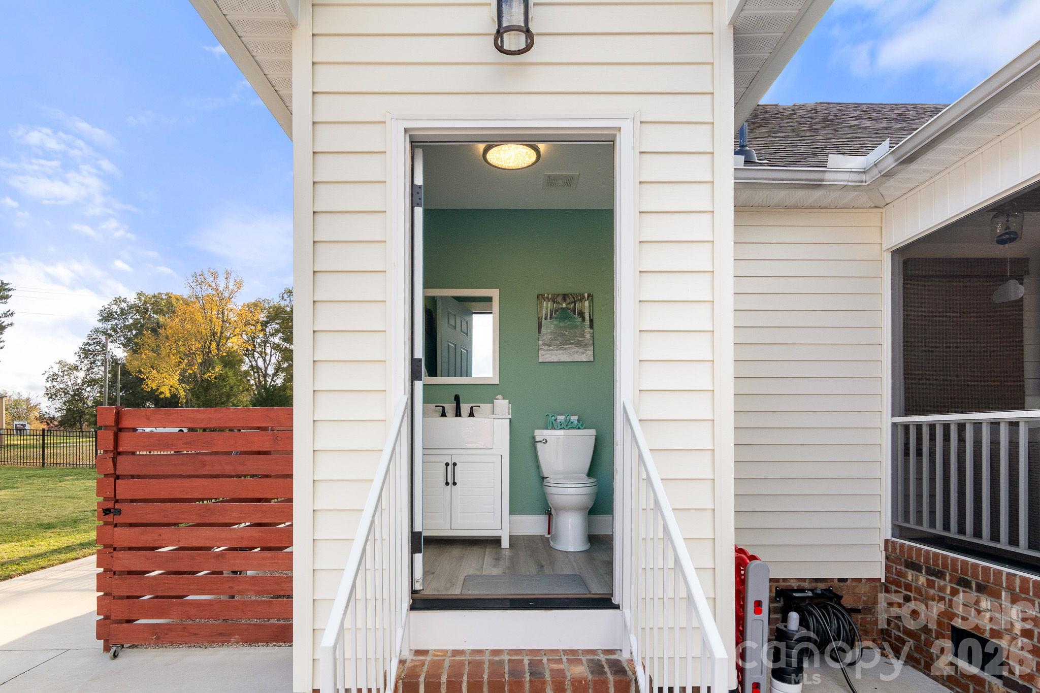 main property photo 36