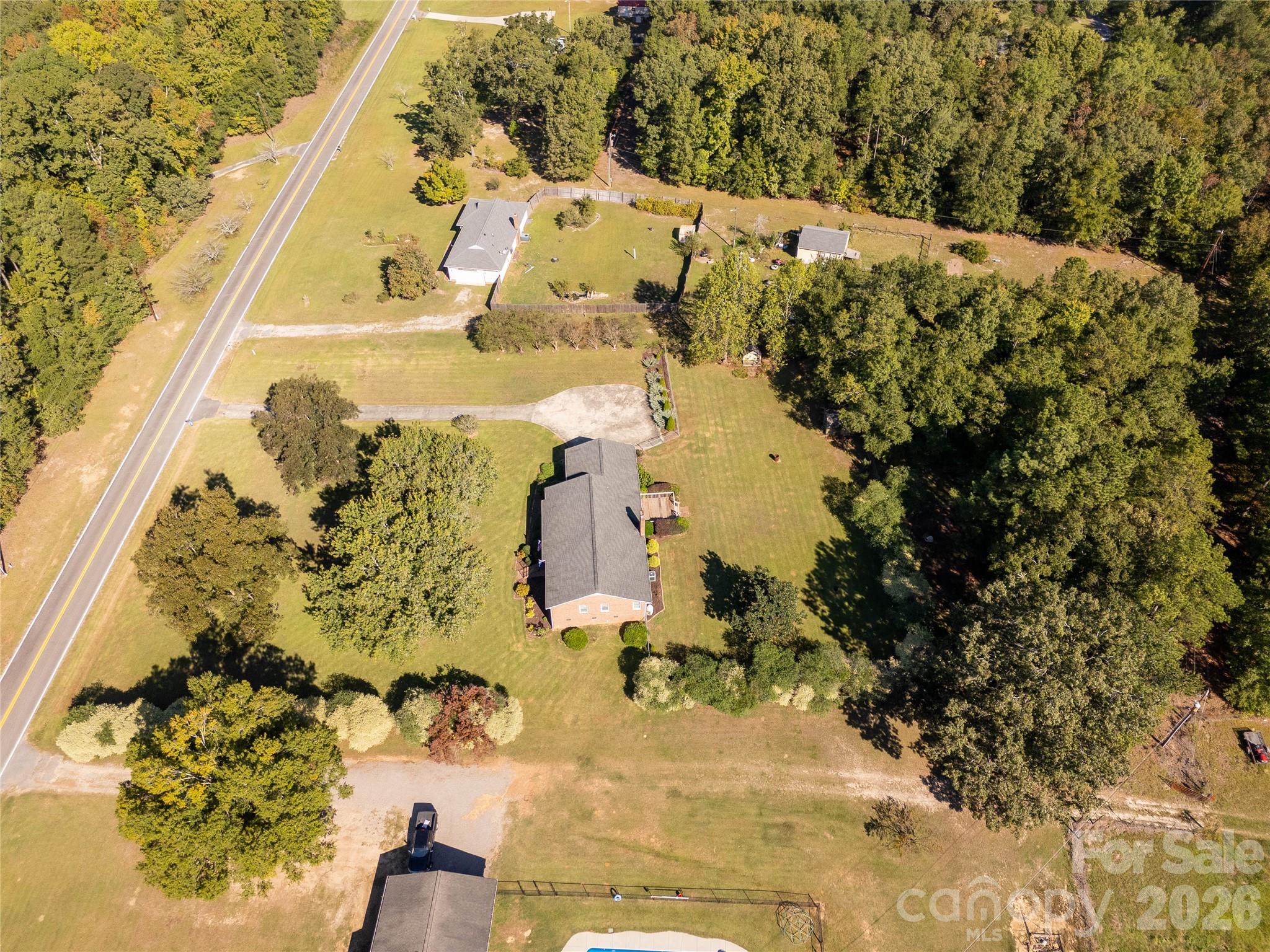 main property photo 41