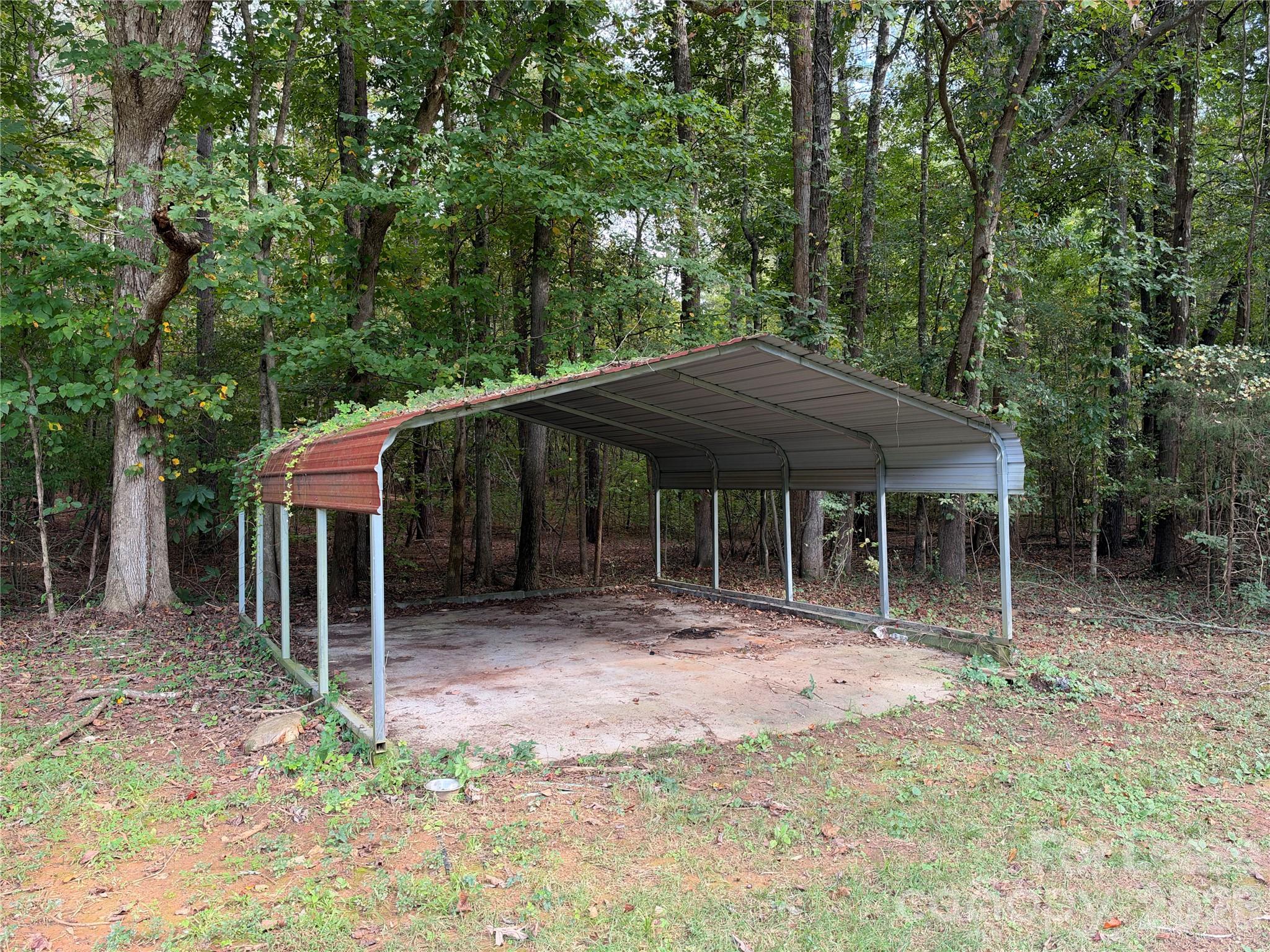 main property photo 18