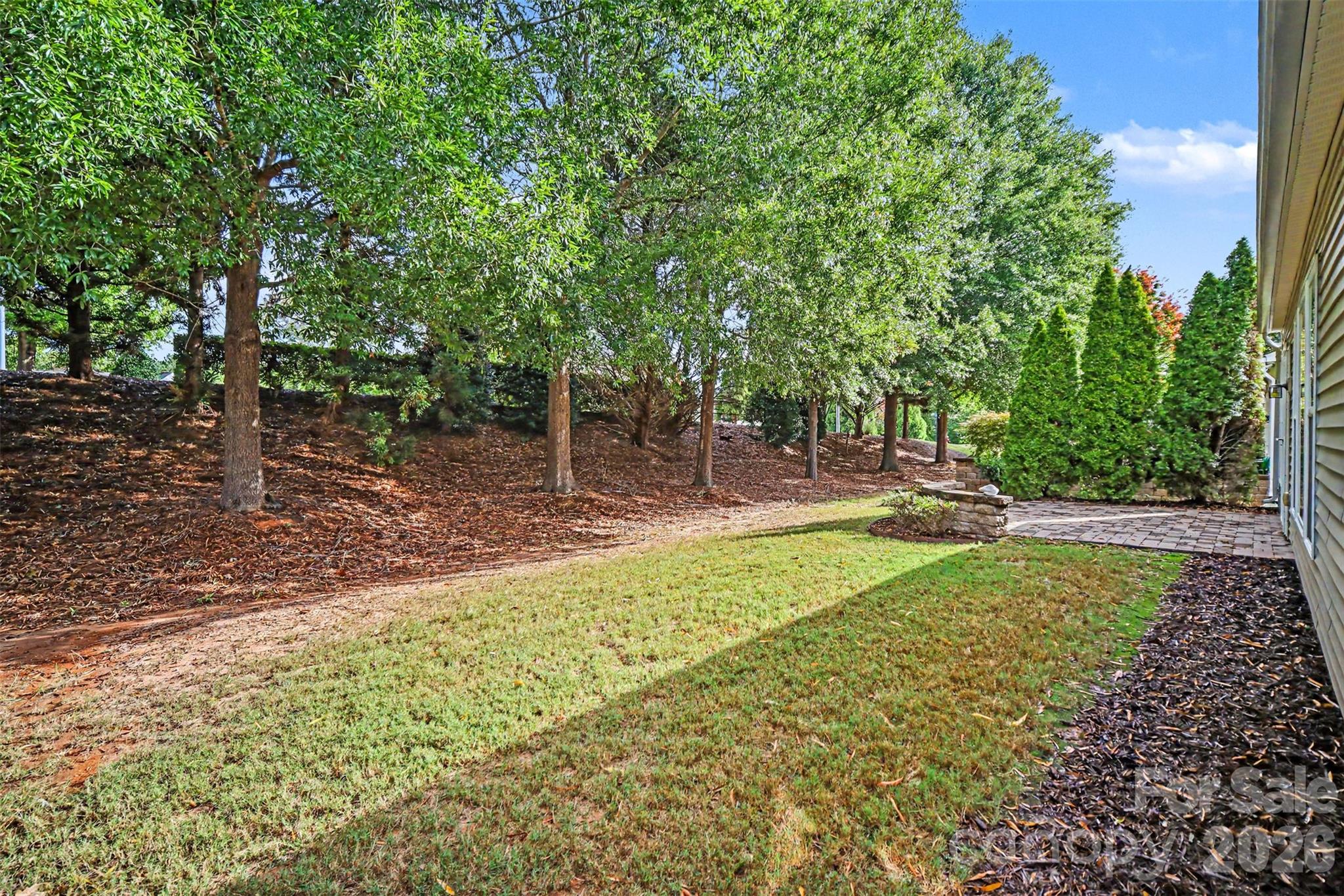 main property photo 31