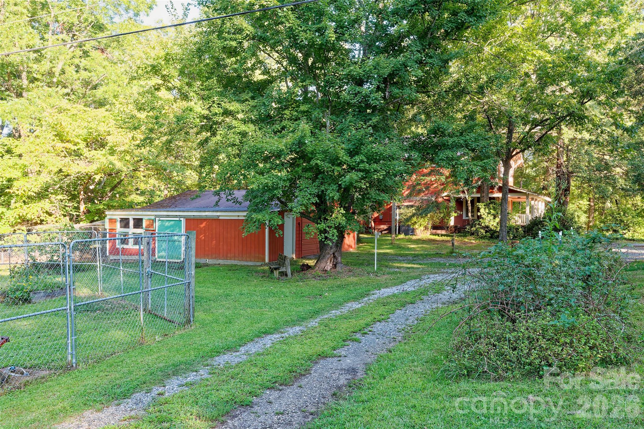 main property photo 33
