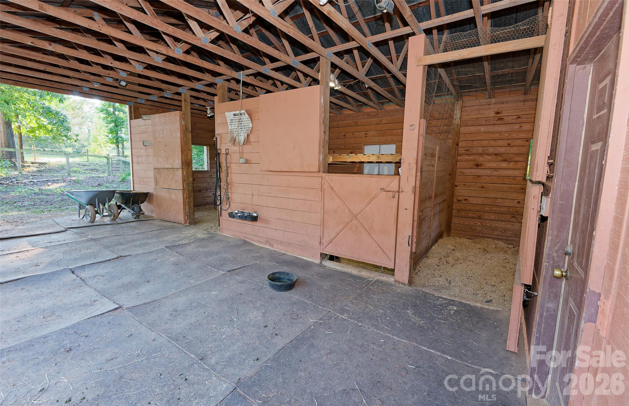 main property photo 36