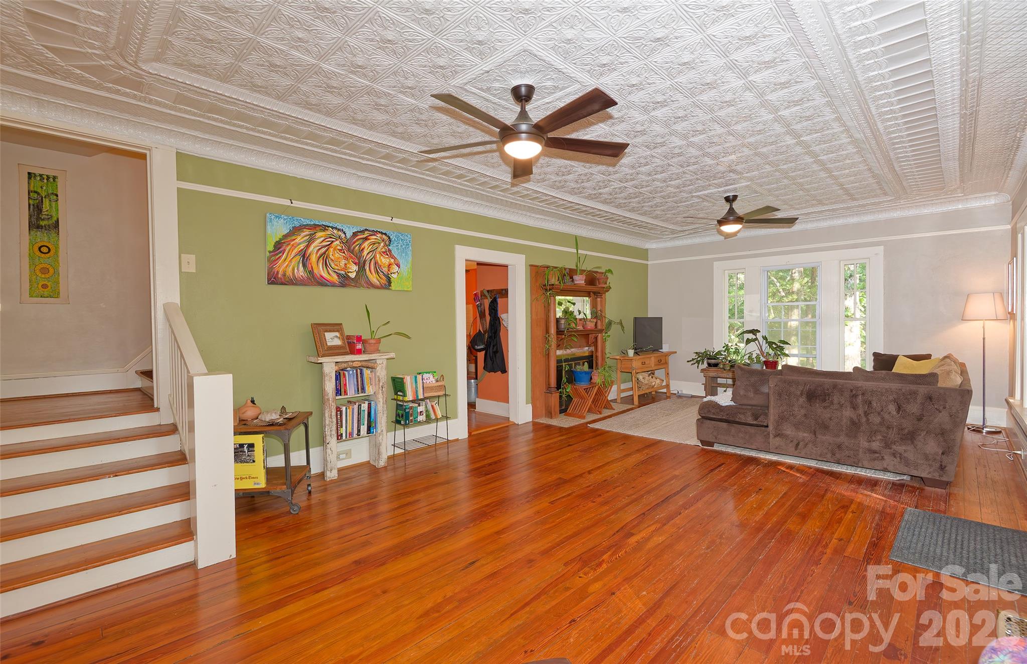 main property photo 9