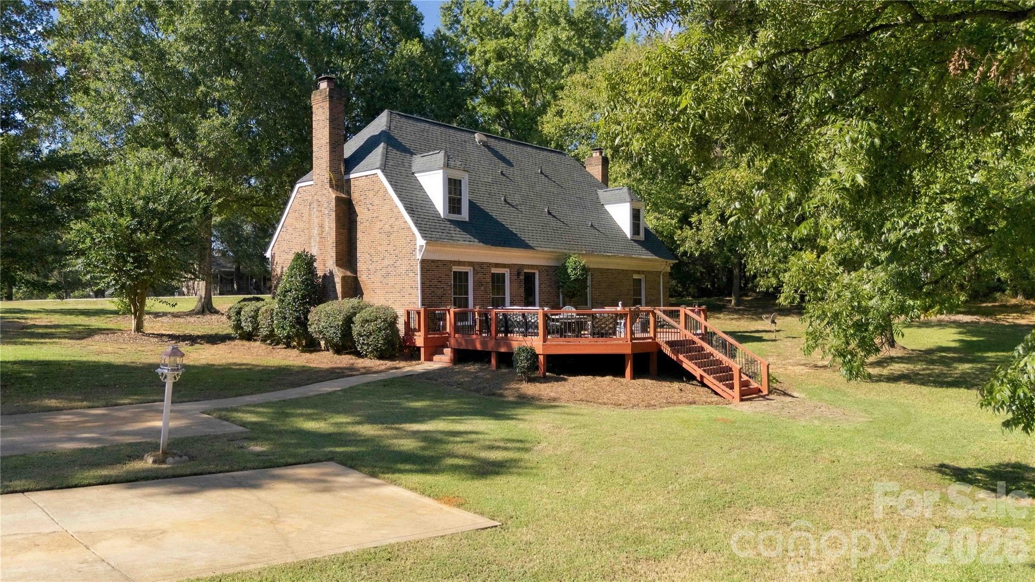 main property photo 36
