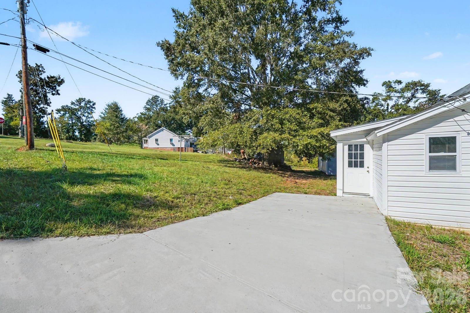 main property photo 27