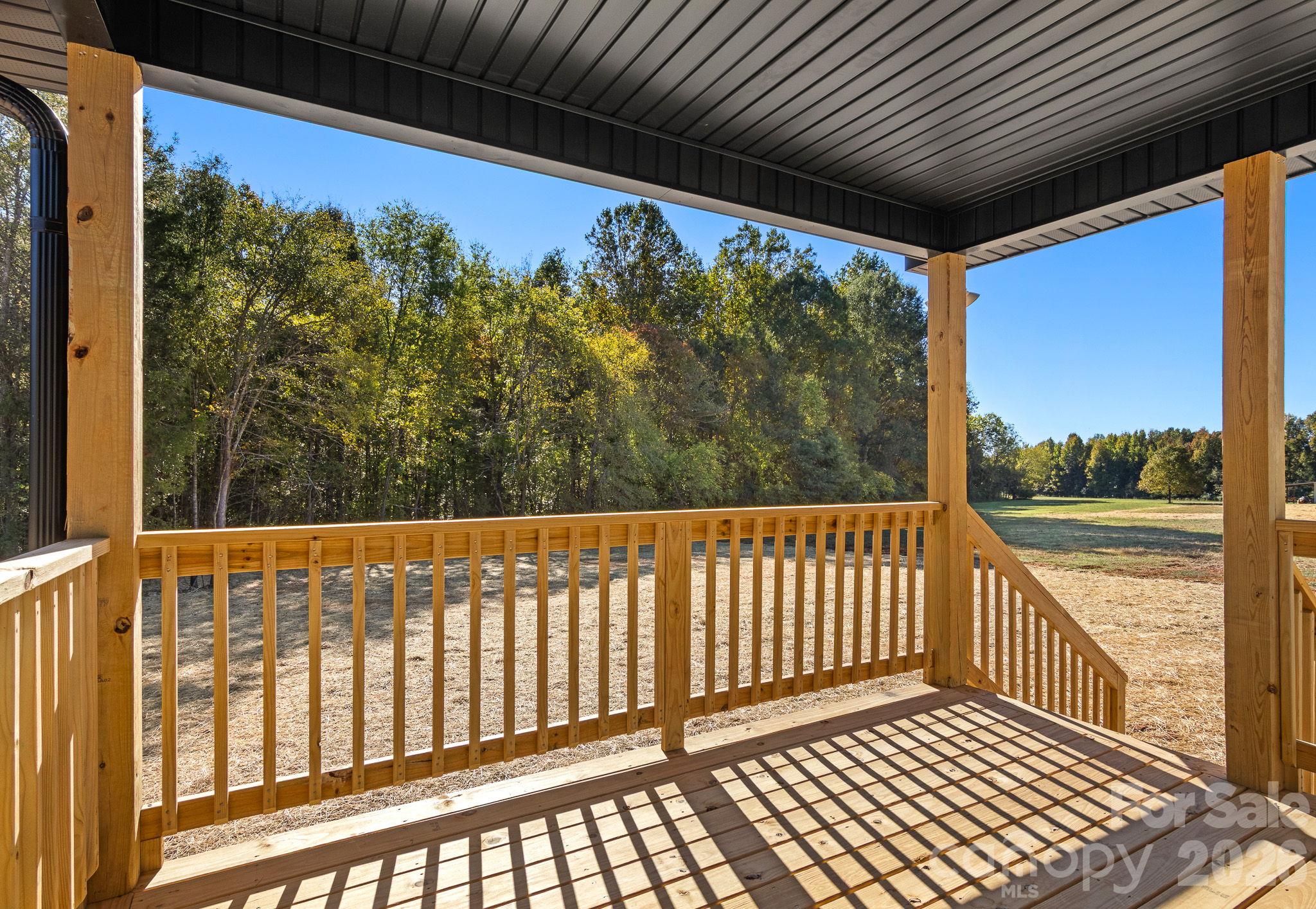 main property photo 23