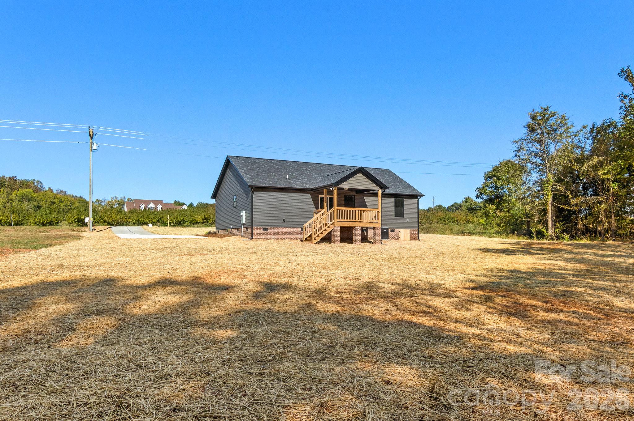 main property photo 26