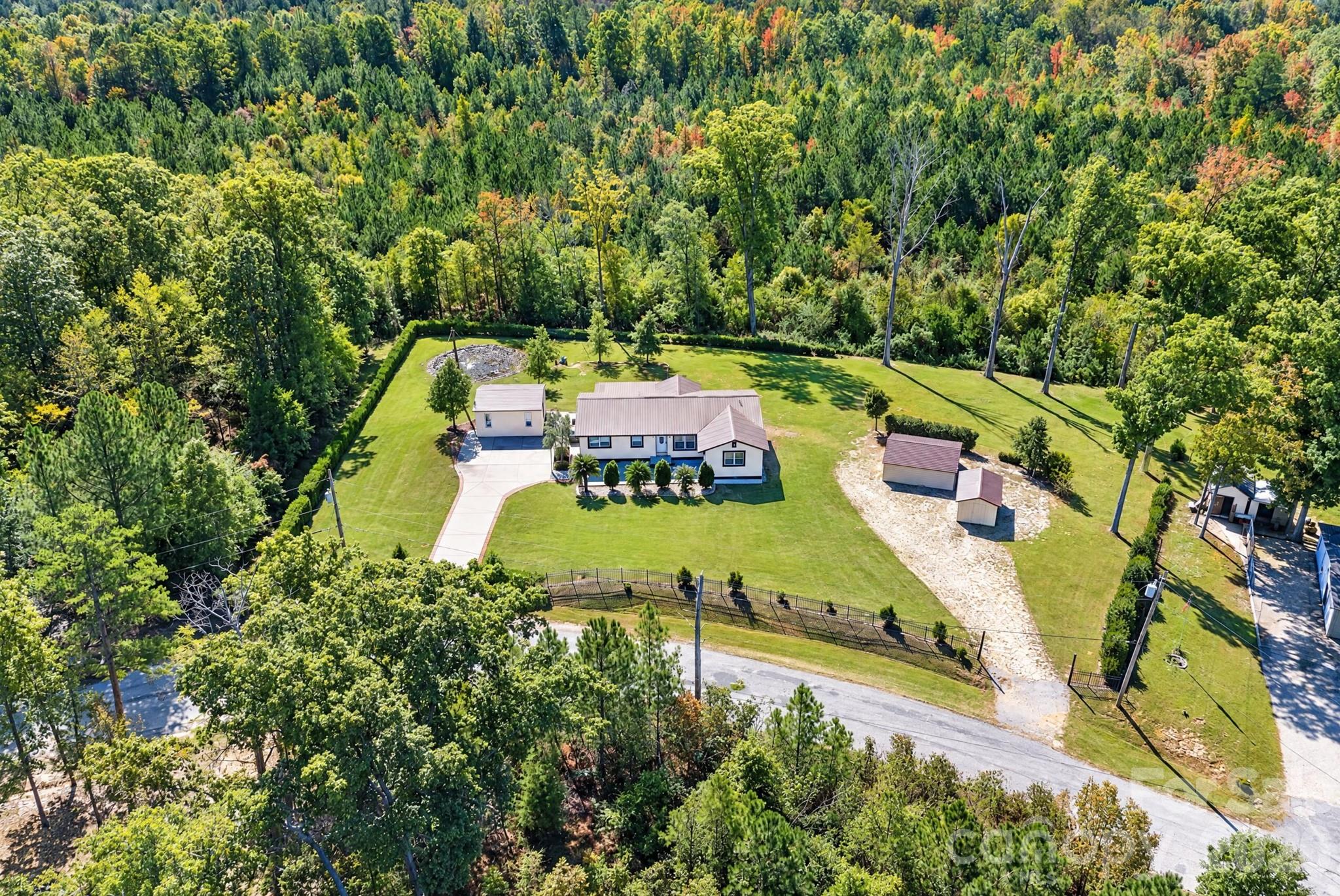 main property photo 41